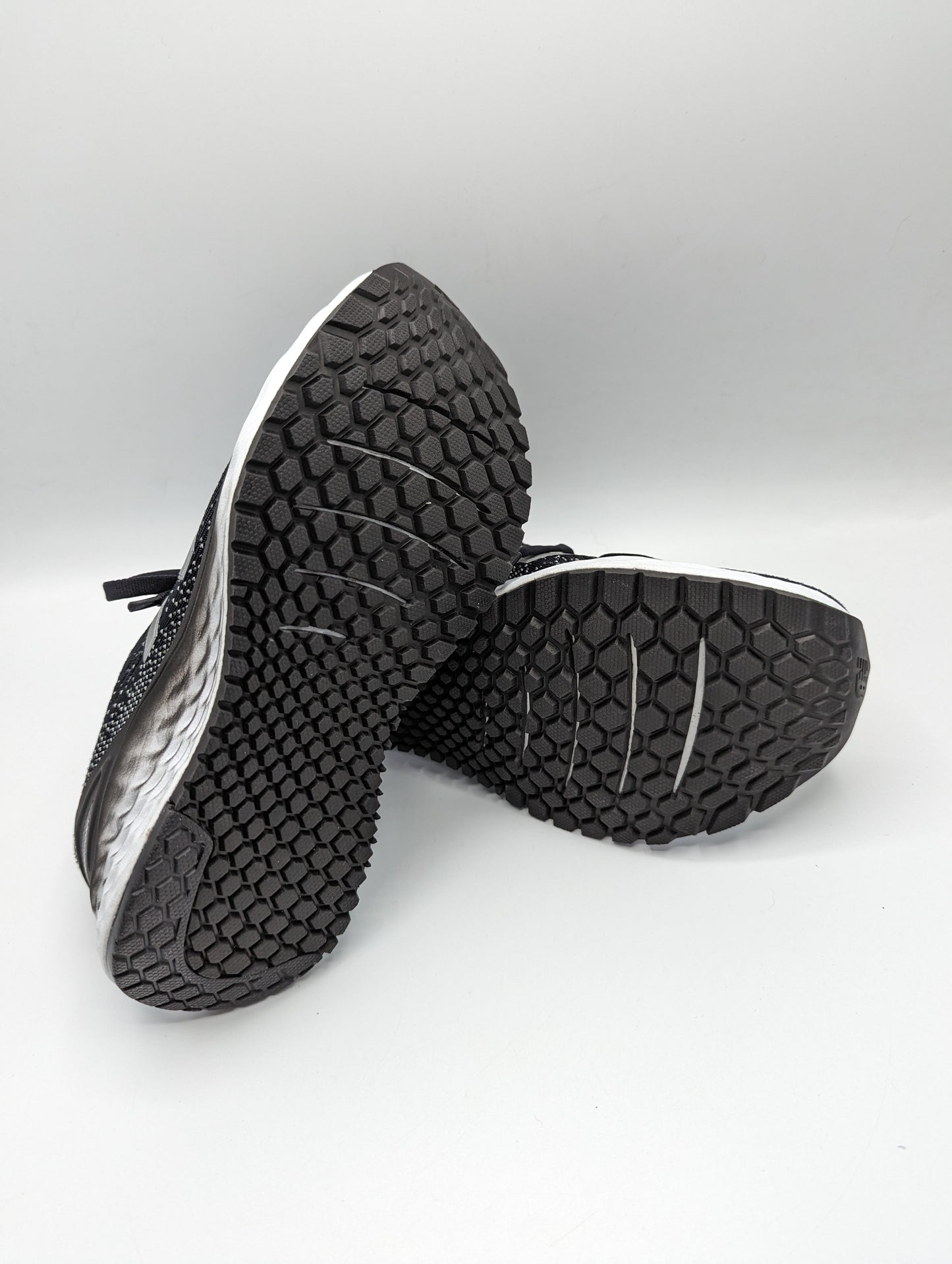 New Balance Women's running shoes fresh foam higher - Black