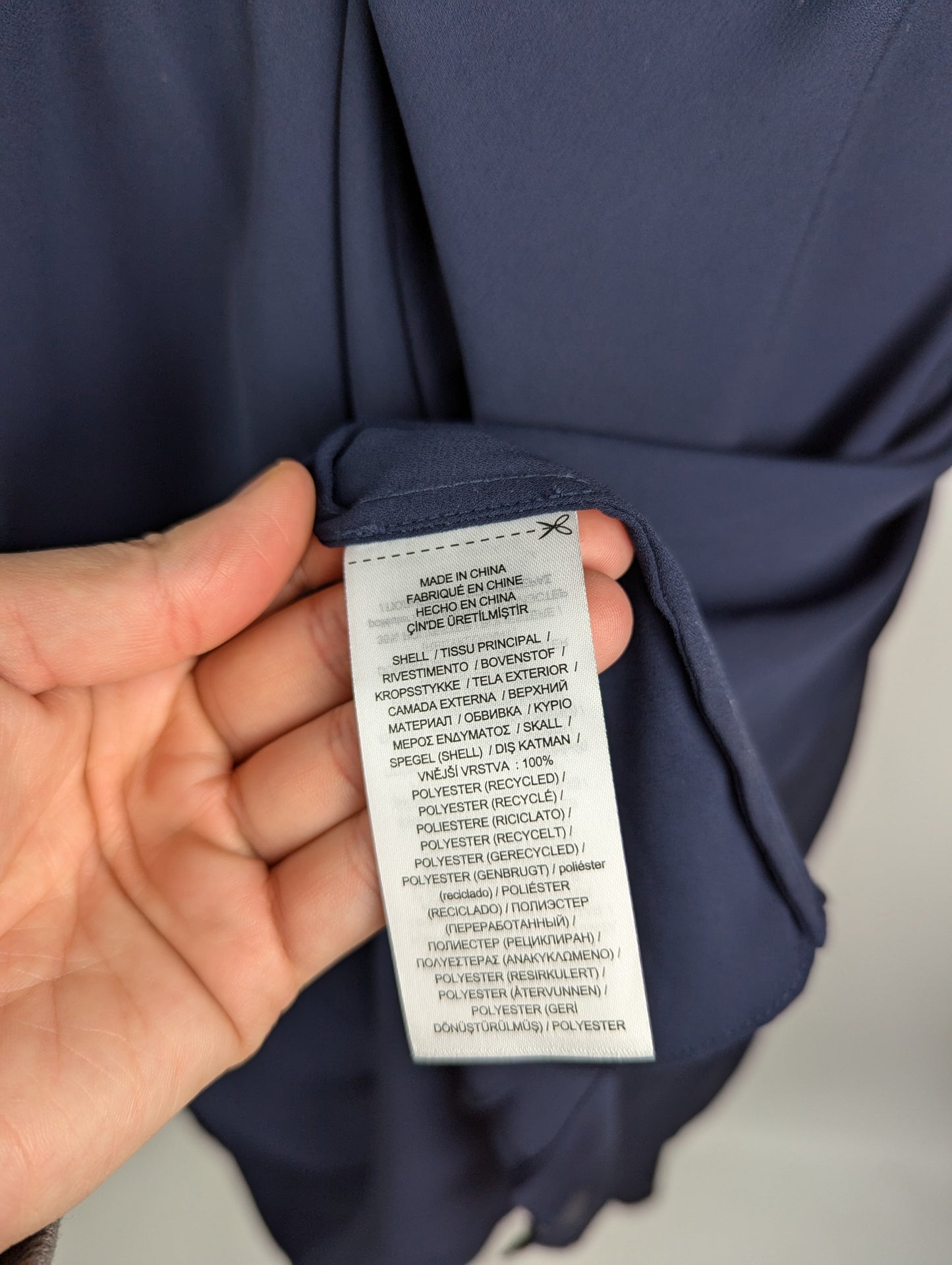 Lauren Ralph Lauren Georgette Flutter Sleeve Gown - Navy Blue