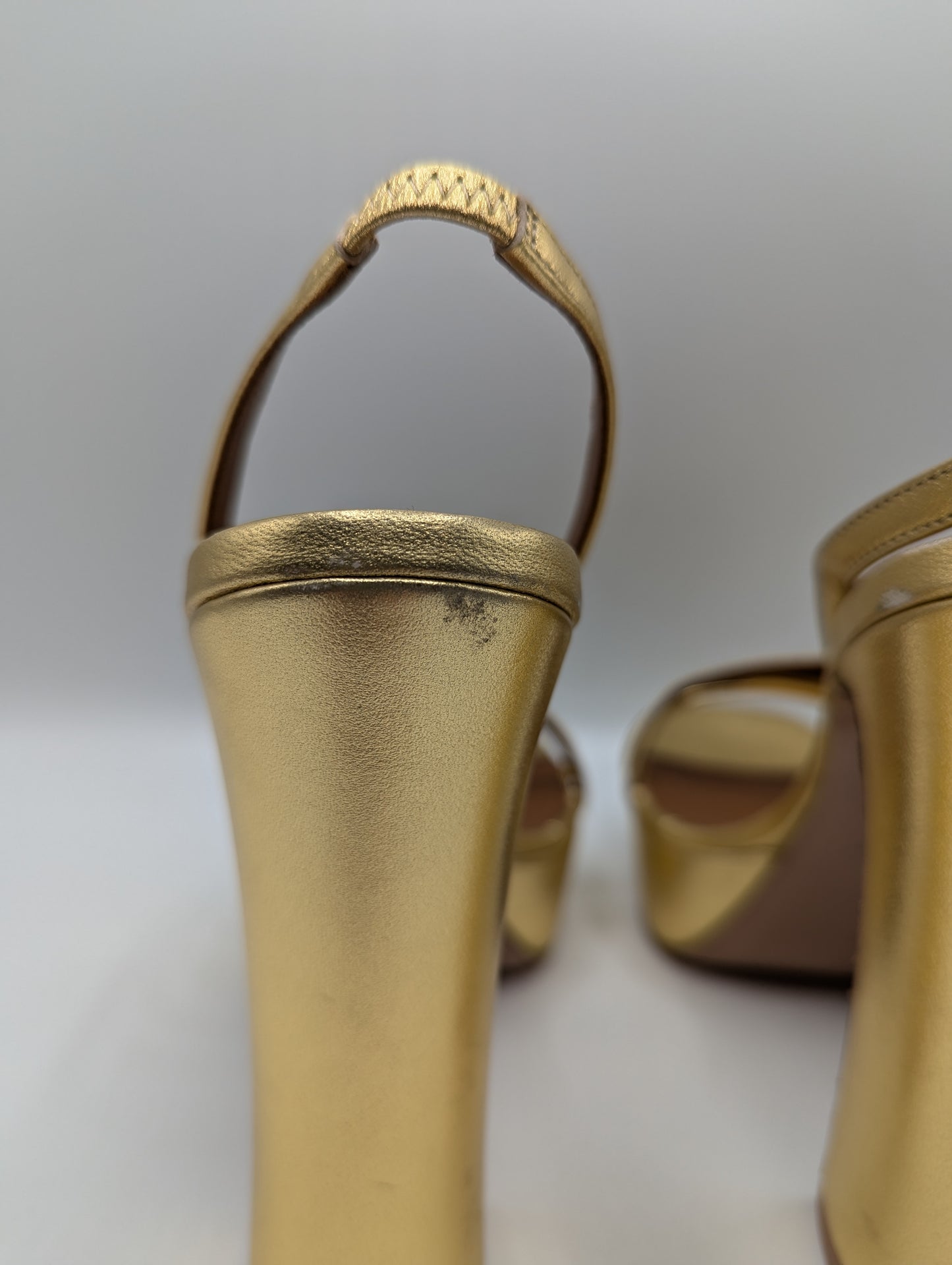 Malone Souliers Amaya 125 leather platform sandals - Gold