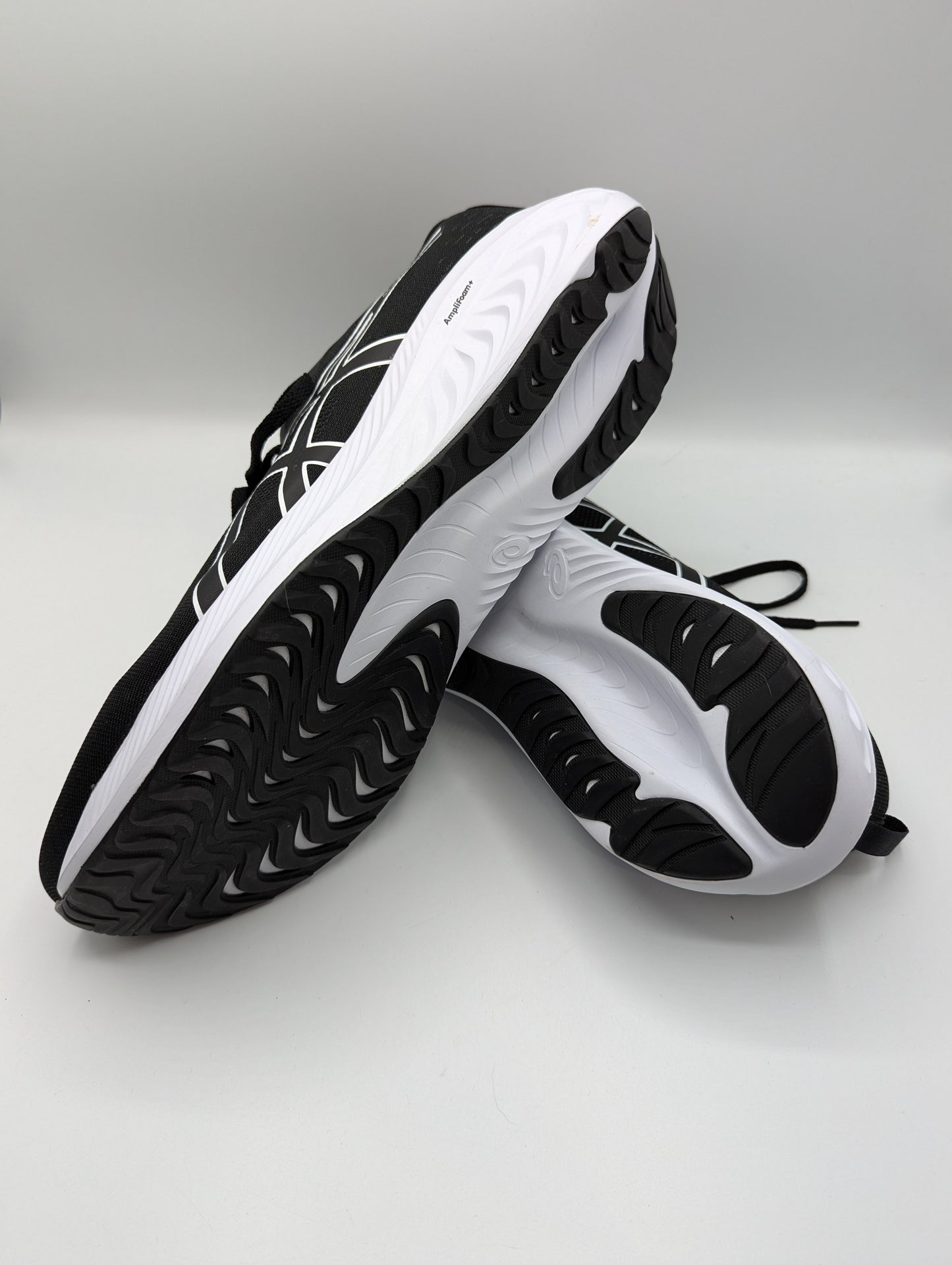 Asics GEL-Excite 10 Men's Running Shoes - Black / White