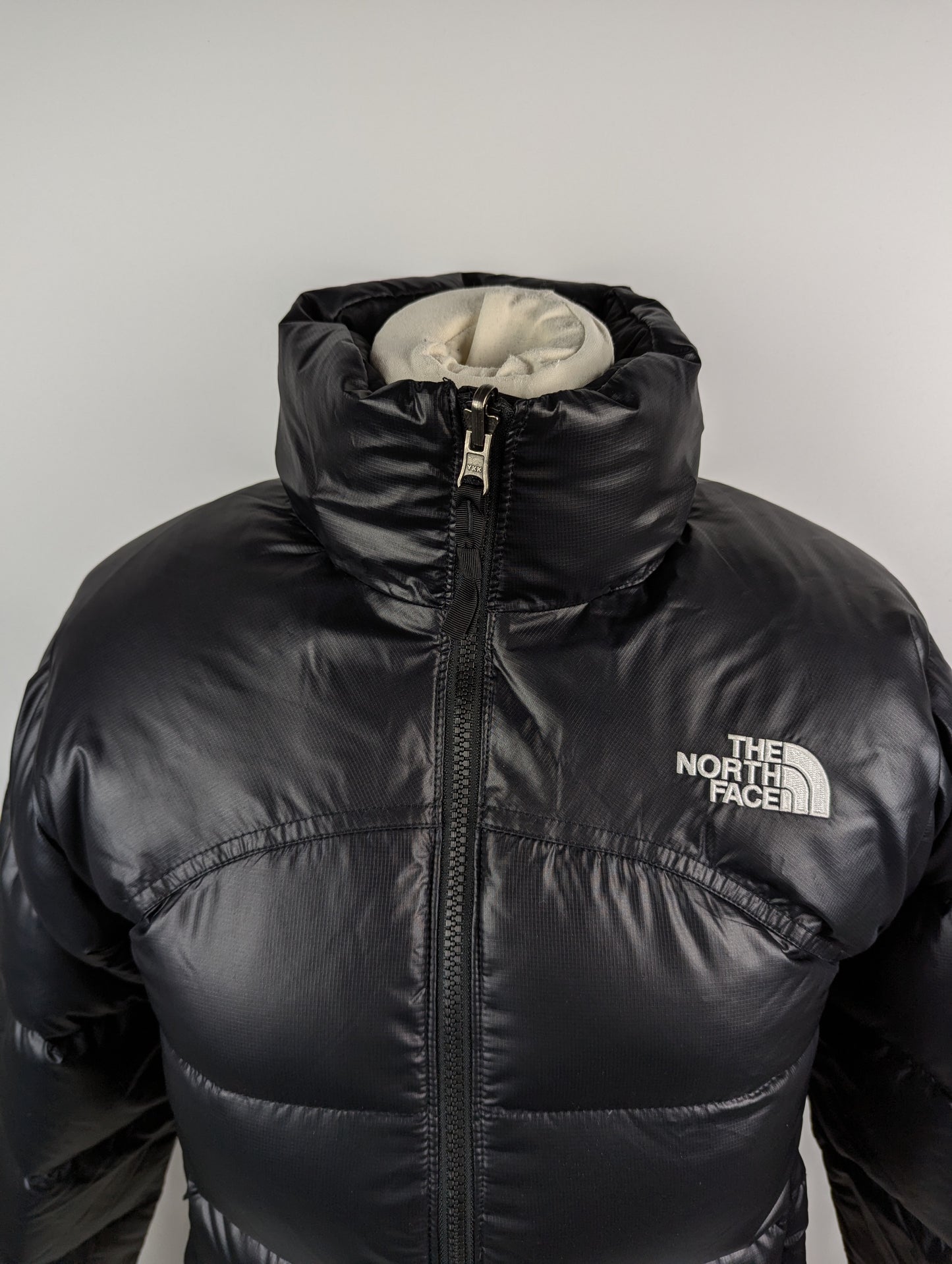 THE NORTH FACE 1996 Retro Nuptse Crop Jacket - Black