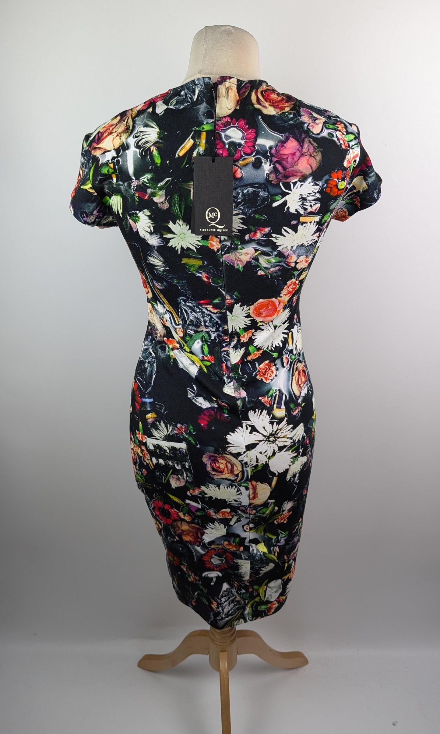 Alexander McQueen Womens Festival Floral Printed Jersey Dress - Black / Multi