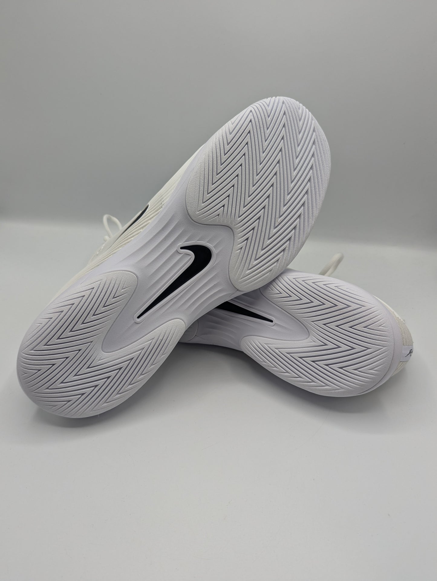 Nike Vapor 12 Men's Hard Court Tennis Shoes - White