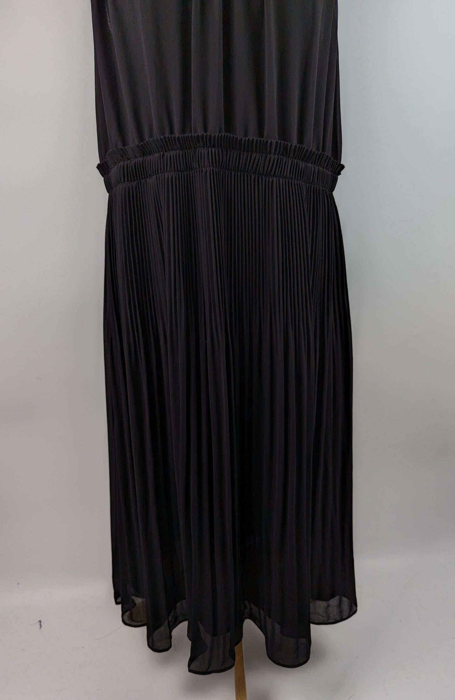 MICHAEL Michael Kors Chain Neck Midi Dress - Black