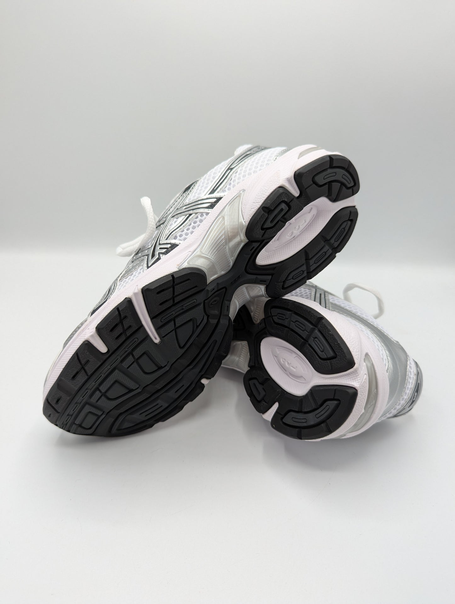 ASICS Gel-1130 Mens / Kids Trainers - White / Silver