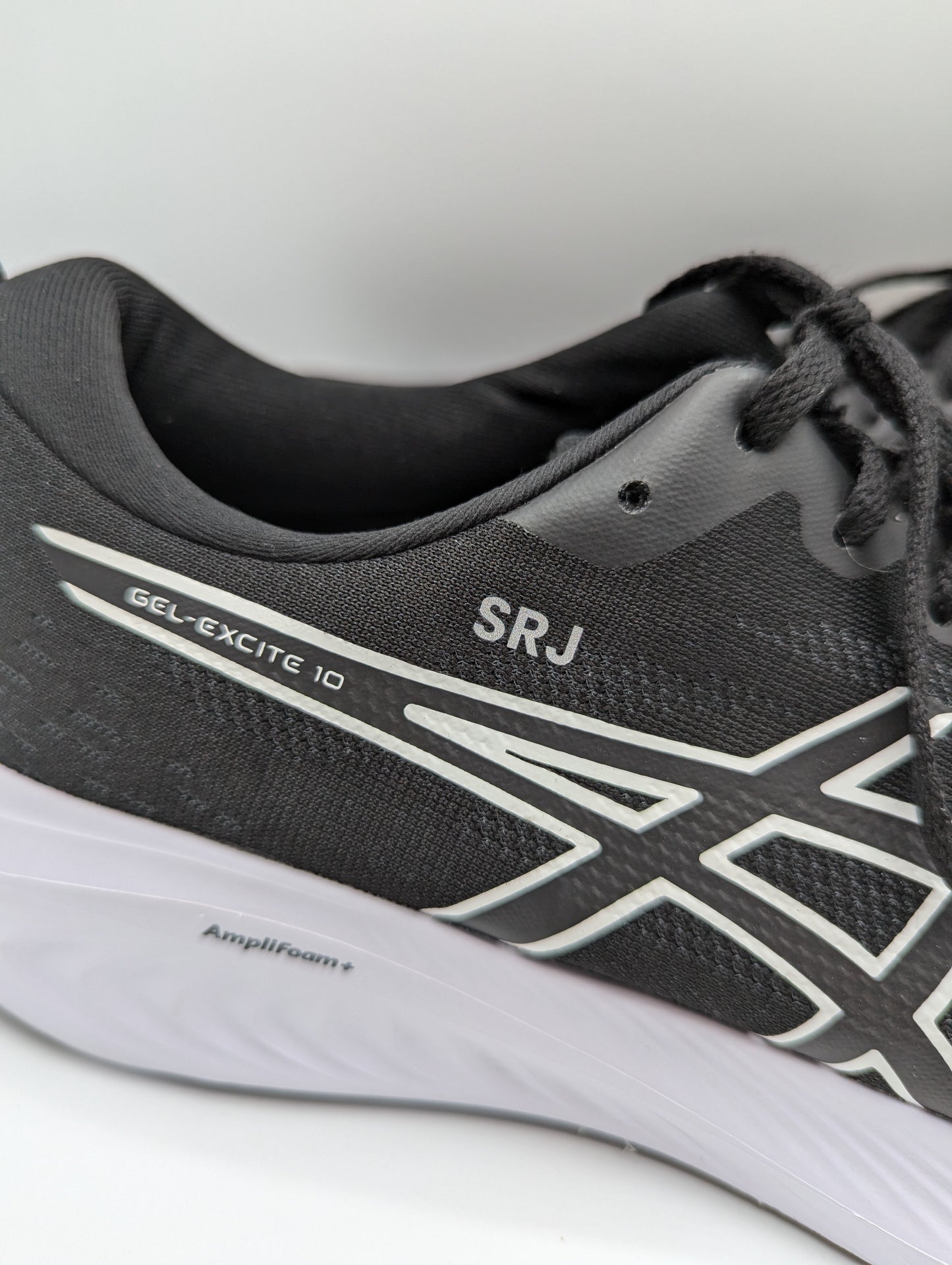 Asics GEL-Excite 10 Men's Running Shoes - Black / White
