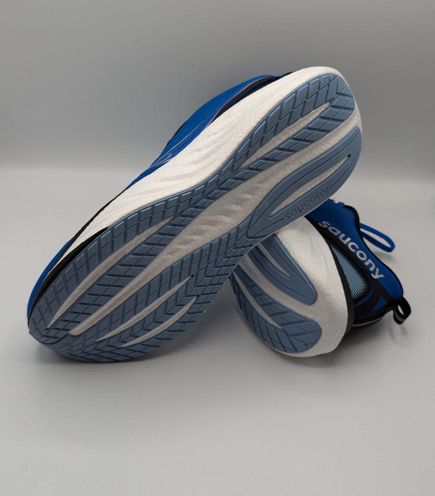 Saucony Mens Triumph 22 Trainers - Blue