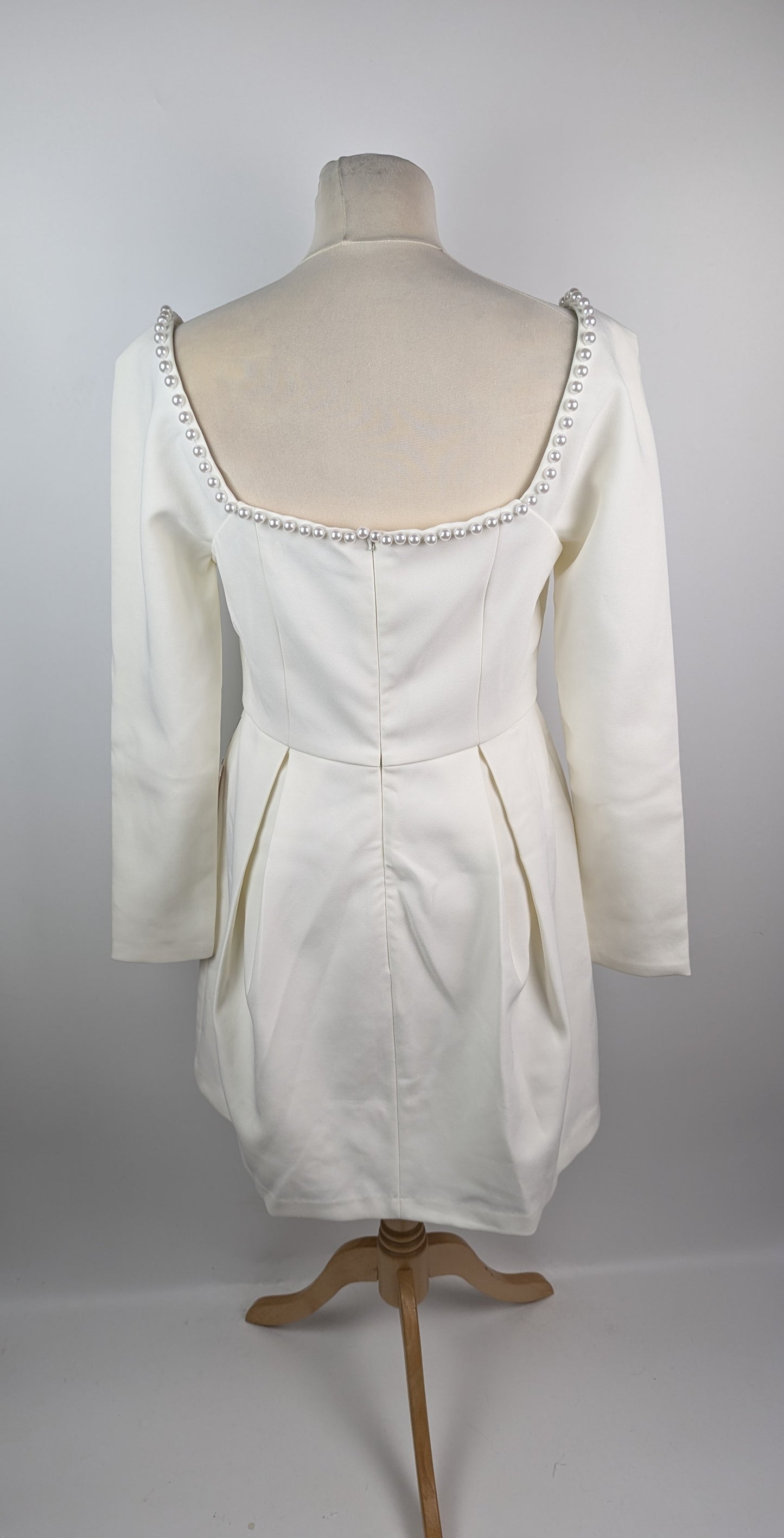 Odd Muse The Ultimate Muse Pearl Dress - White