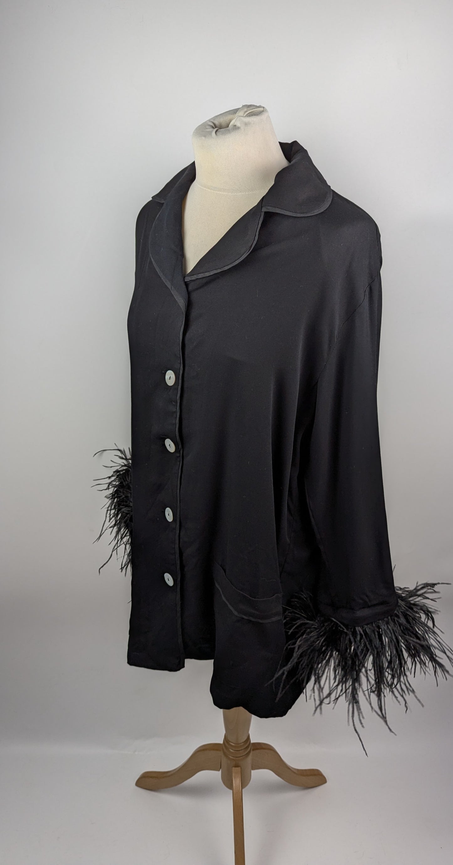 Sleeper Party Pajama Top With Double Feathers - Black