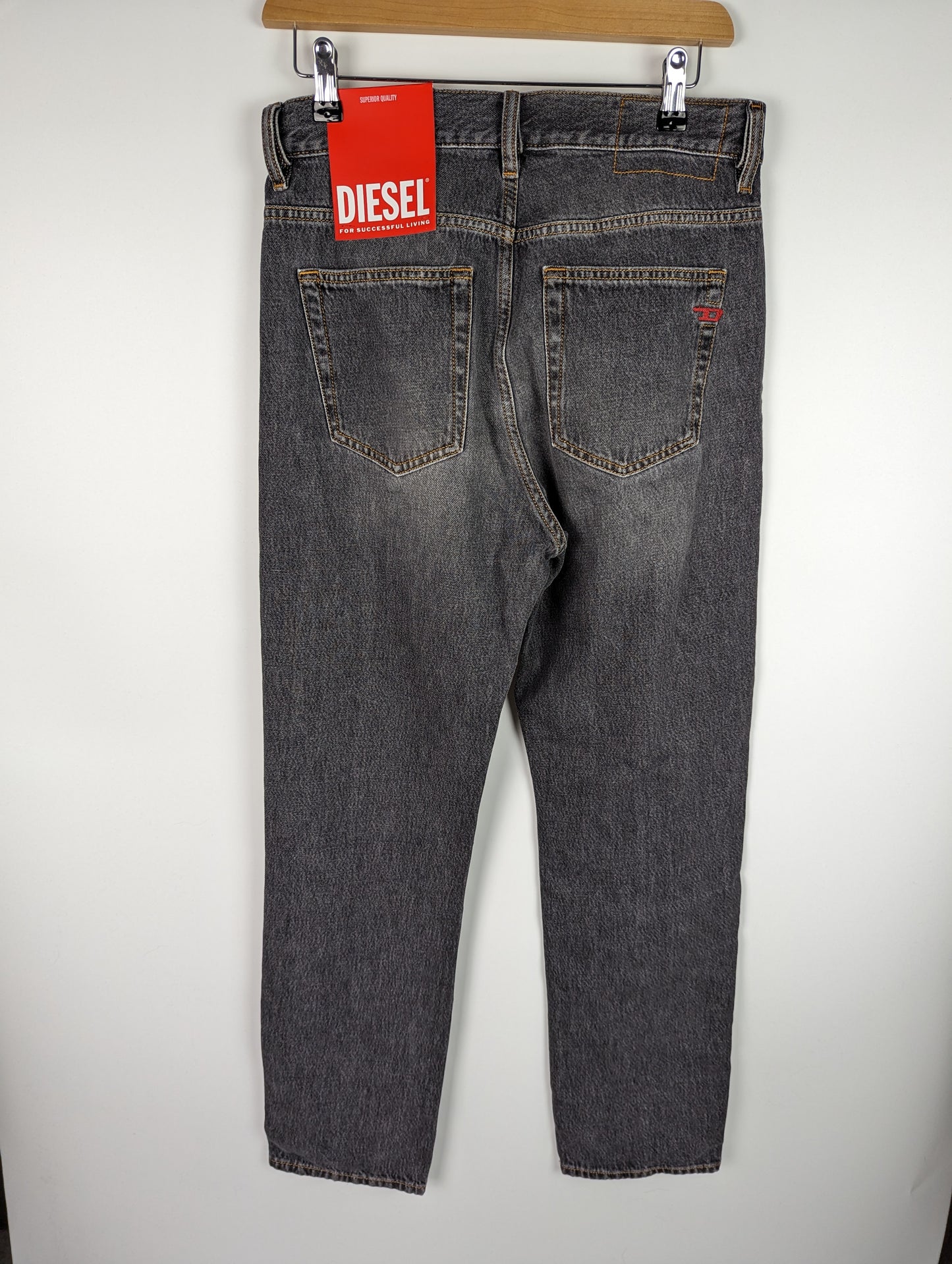 DIESEL Mens Straight Jeans 2020 D-Viker - Grey