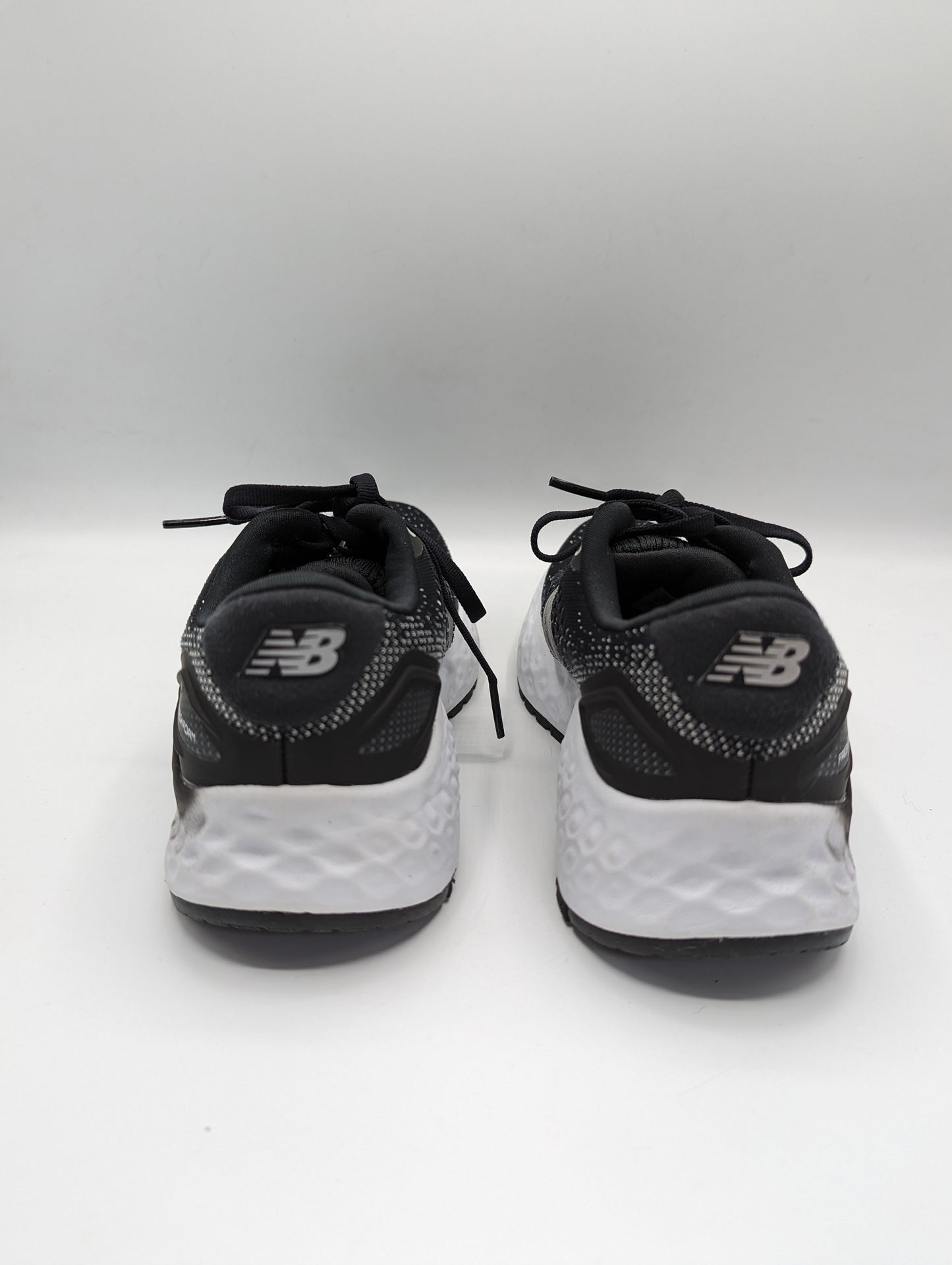 New Balance Women's running shoes fresh foam higher - Black