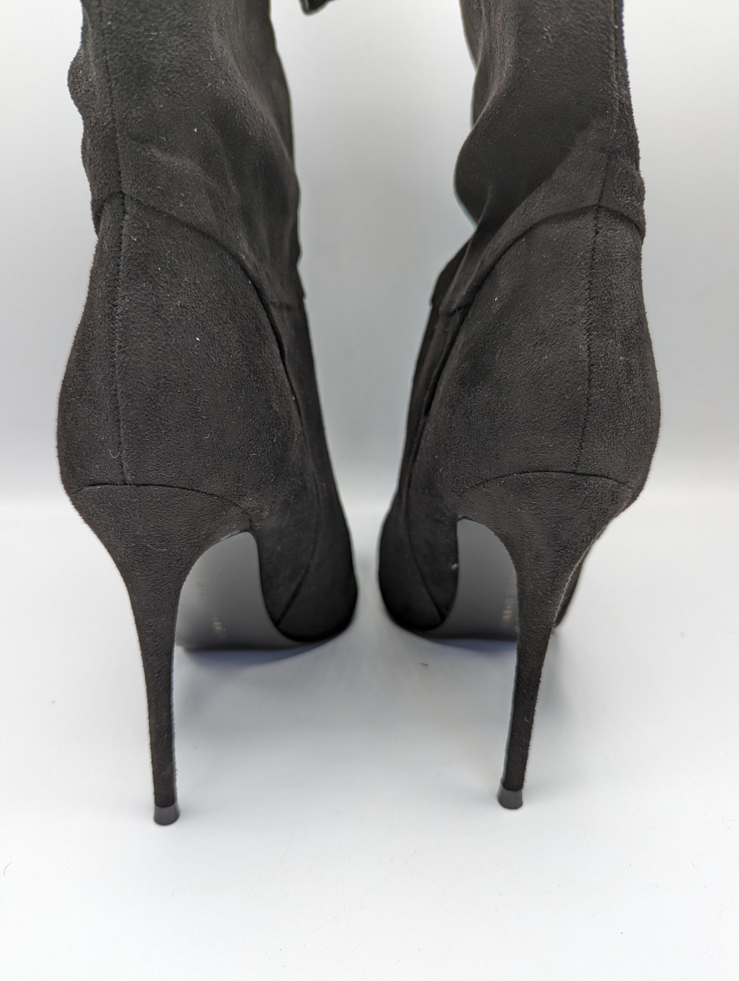 STEVE MADDEN Darian Knee - Over the Knee Heeled - Black