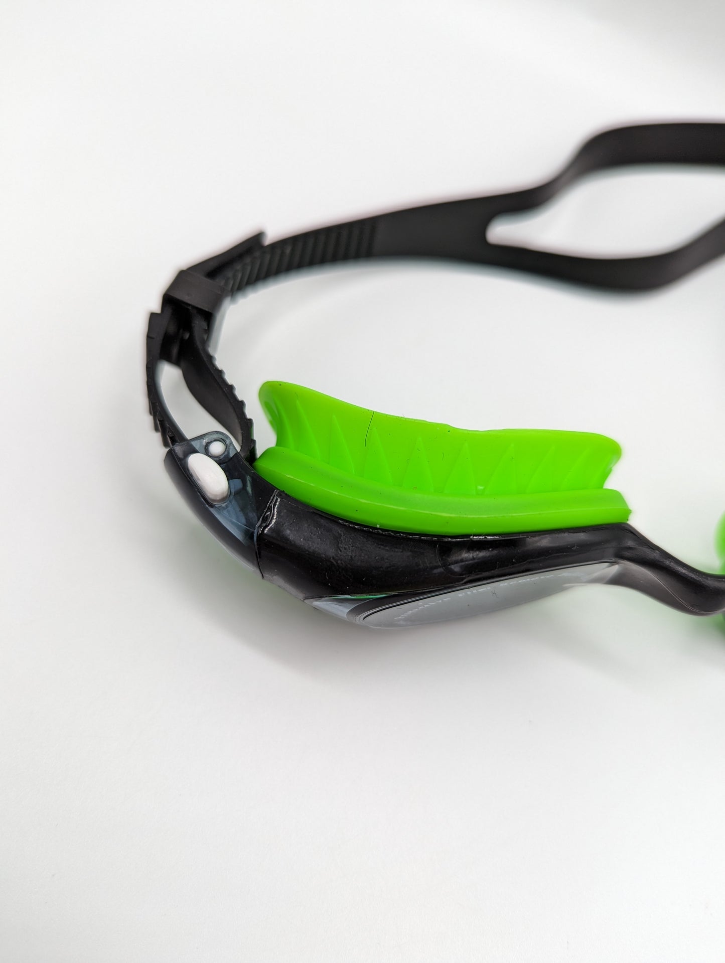 Slazenger Aero Swimming Goggles Junior Green Dandii