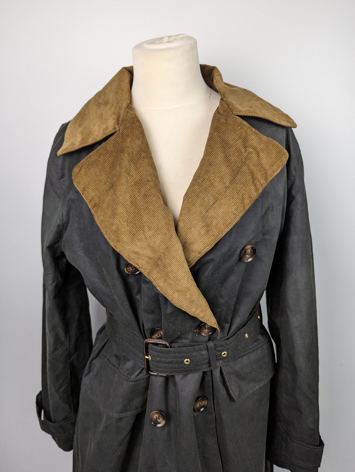 BARBOUR Womens Simone Wax Jacket - Black/ Sage Tartan