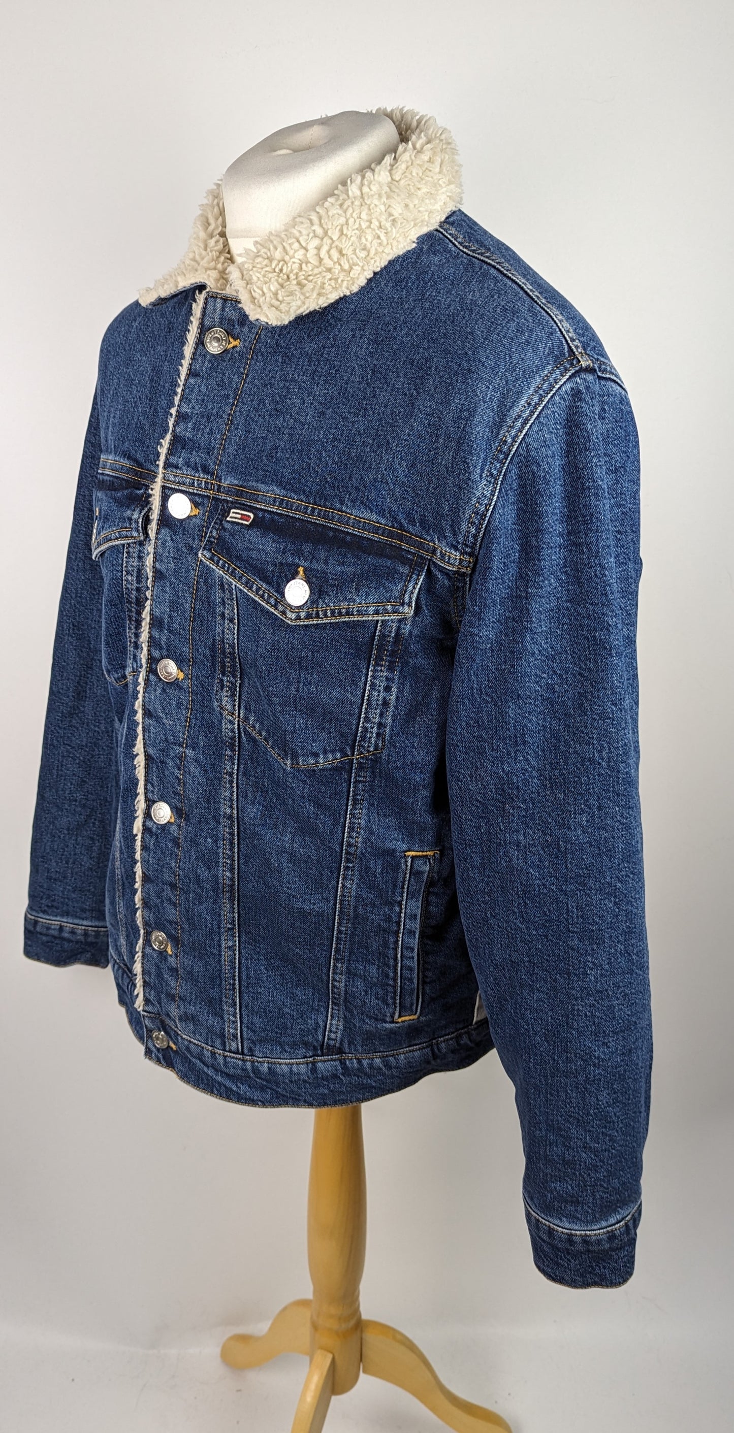 Tommy Jeans Mens Oversized Sharp Trucker Denim Jacket - Blue