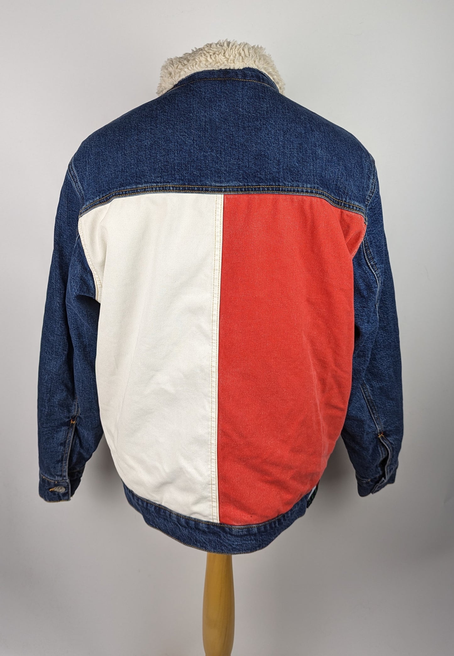 Tommy Jeans Mens Oversized Sharp Trucker Denim Jacket - Blue
