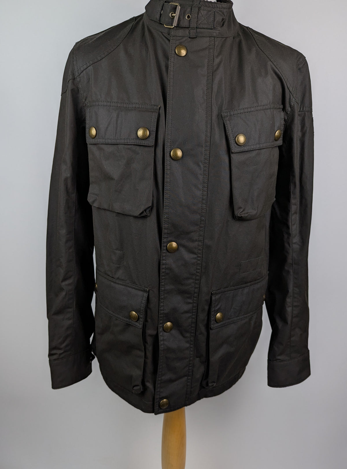 BELSTAFF Fieldmaster Waxed Jacket Mens - In Faded Olvie
