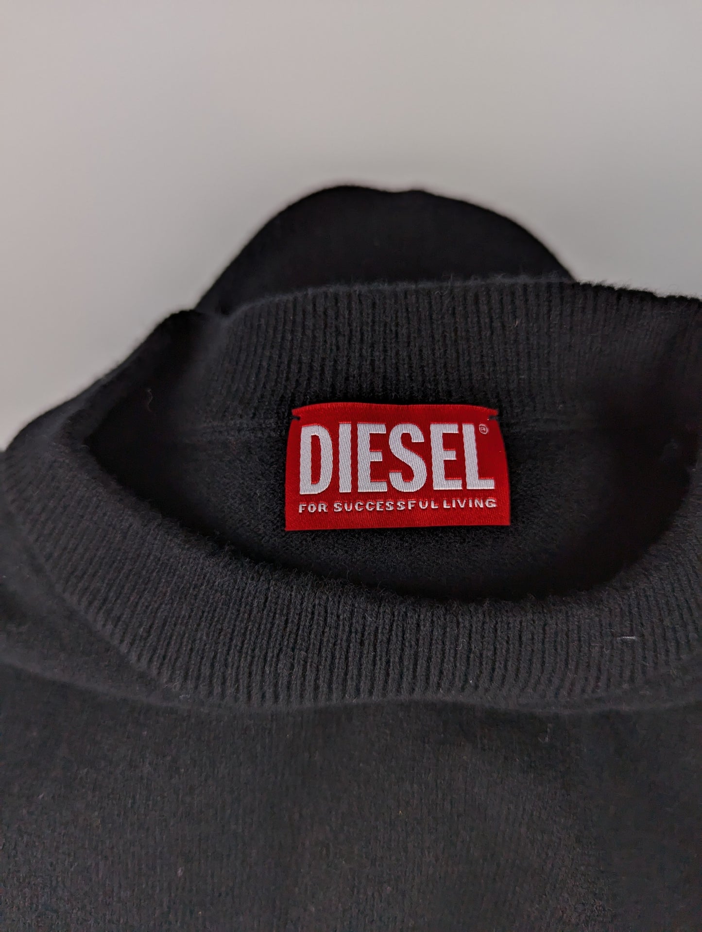 Diesel Mens K-Saria logo-intarsia jumper - Black