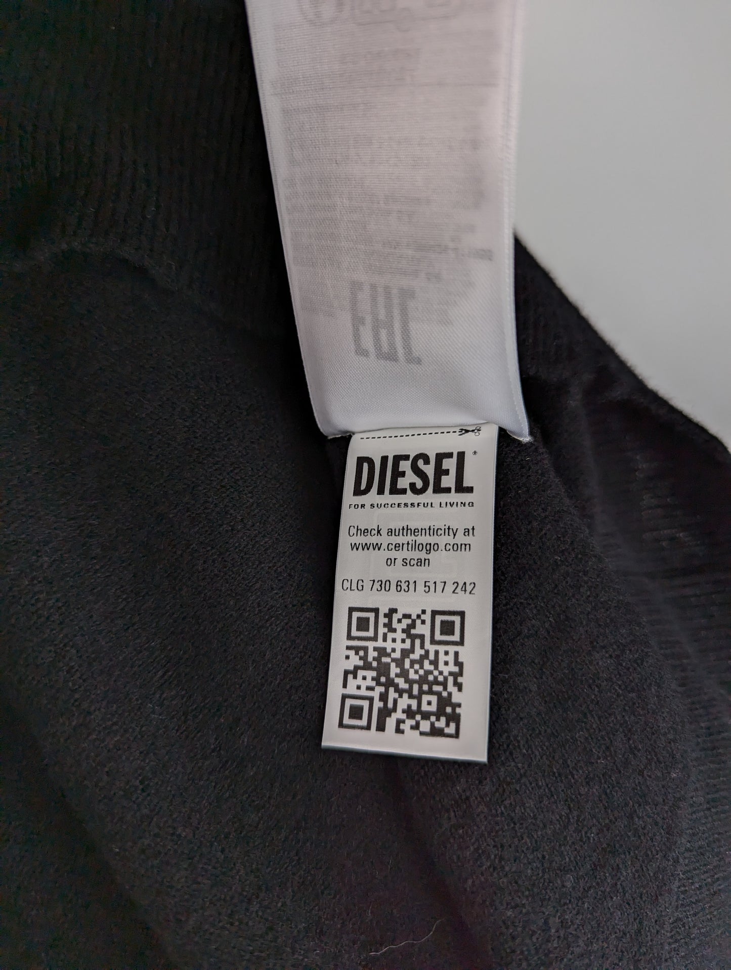 Diesel Mens K-Saria logo-intarsia jumper - Black