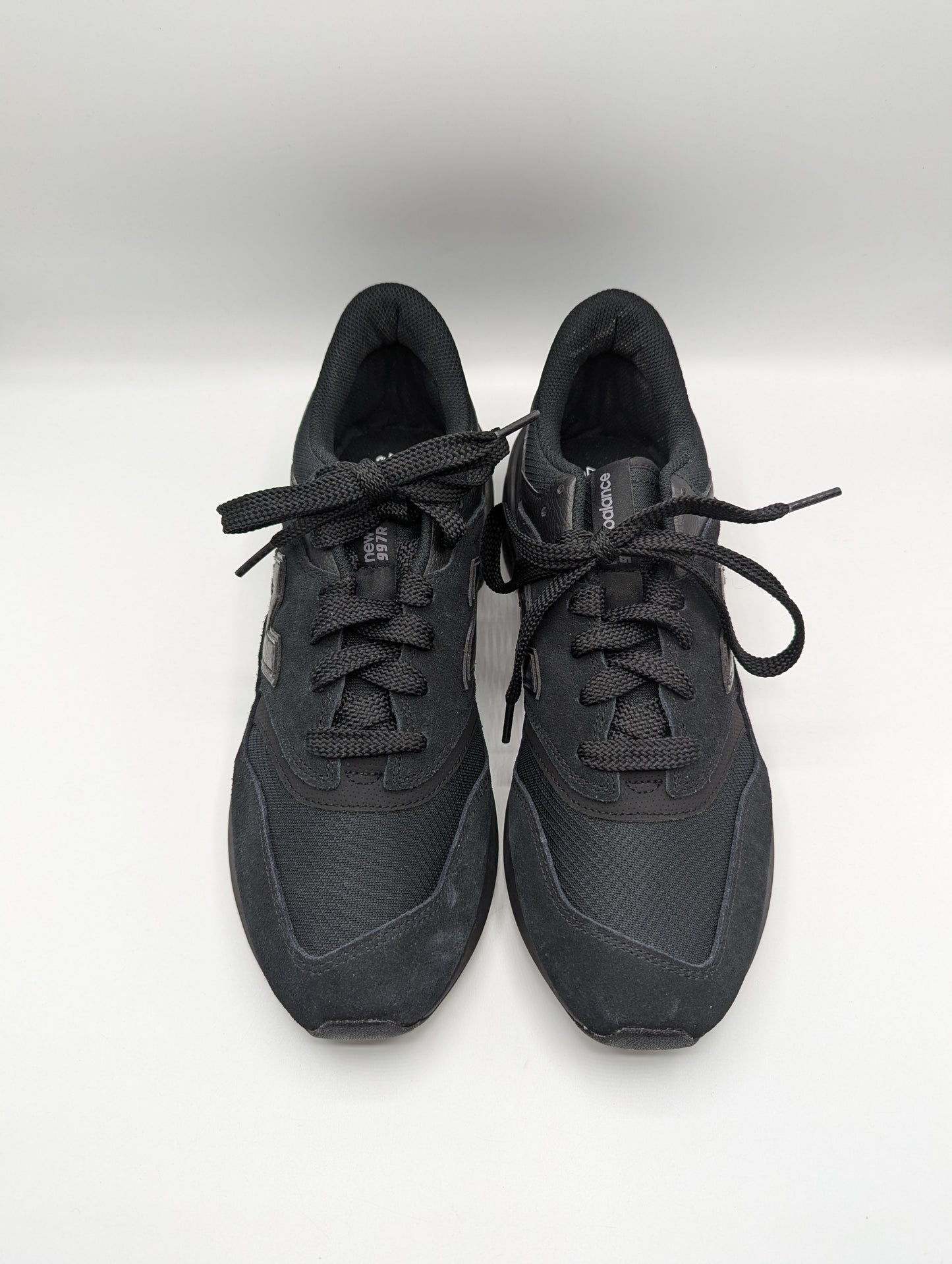New Balance NB 977R Trainers Mens - Black