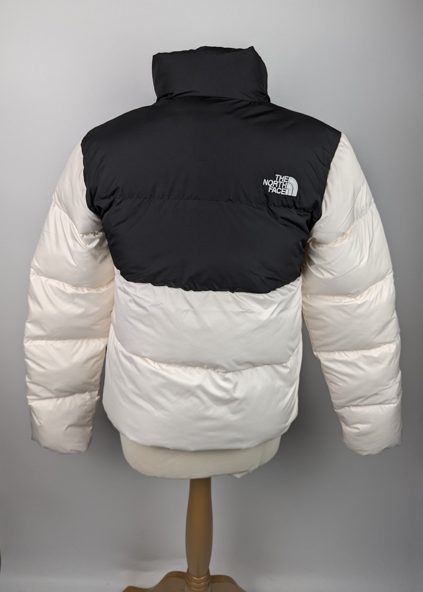The North Face Saikuru Jacket - White / Black