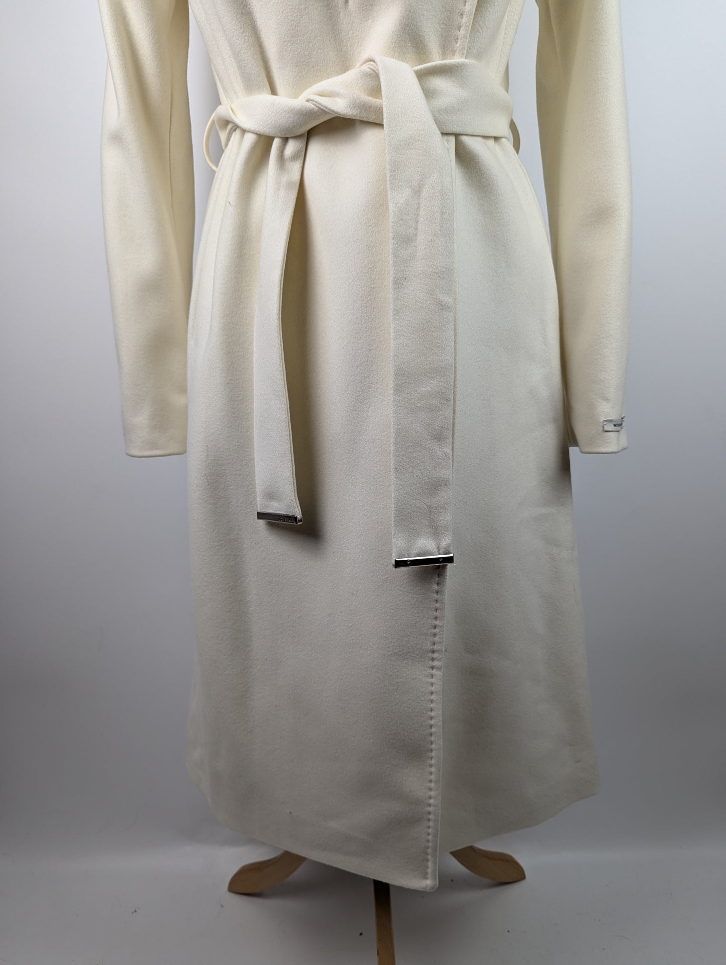Ted Baker Midi Rose Wool Jacket - White / Ivory