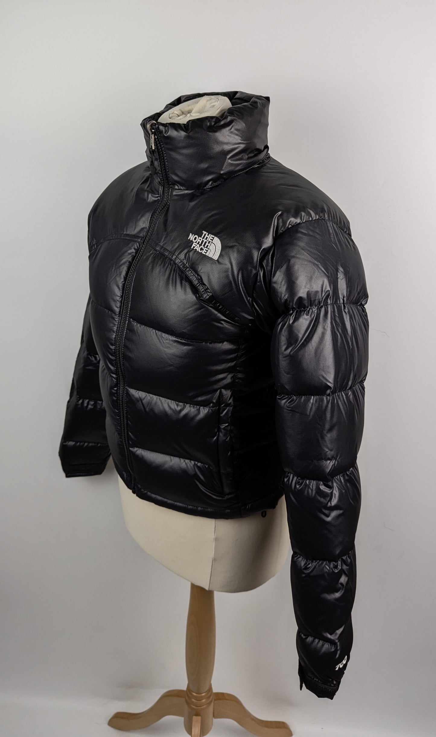 THE NORTH FACE 1996 Retro Nuptse Crop Jacket - Black