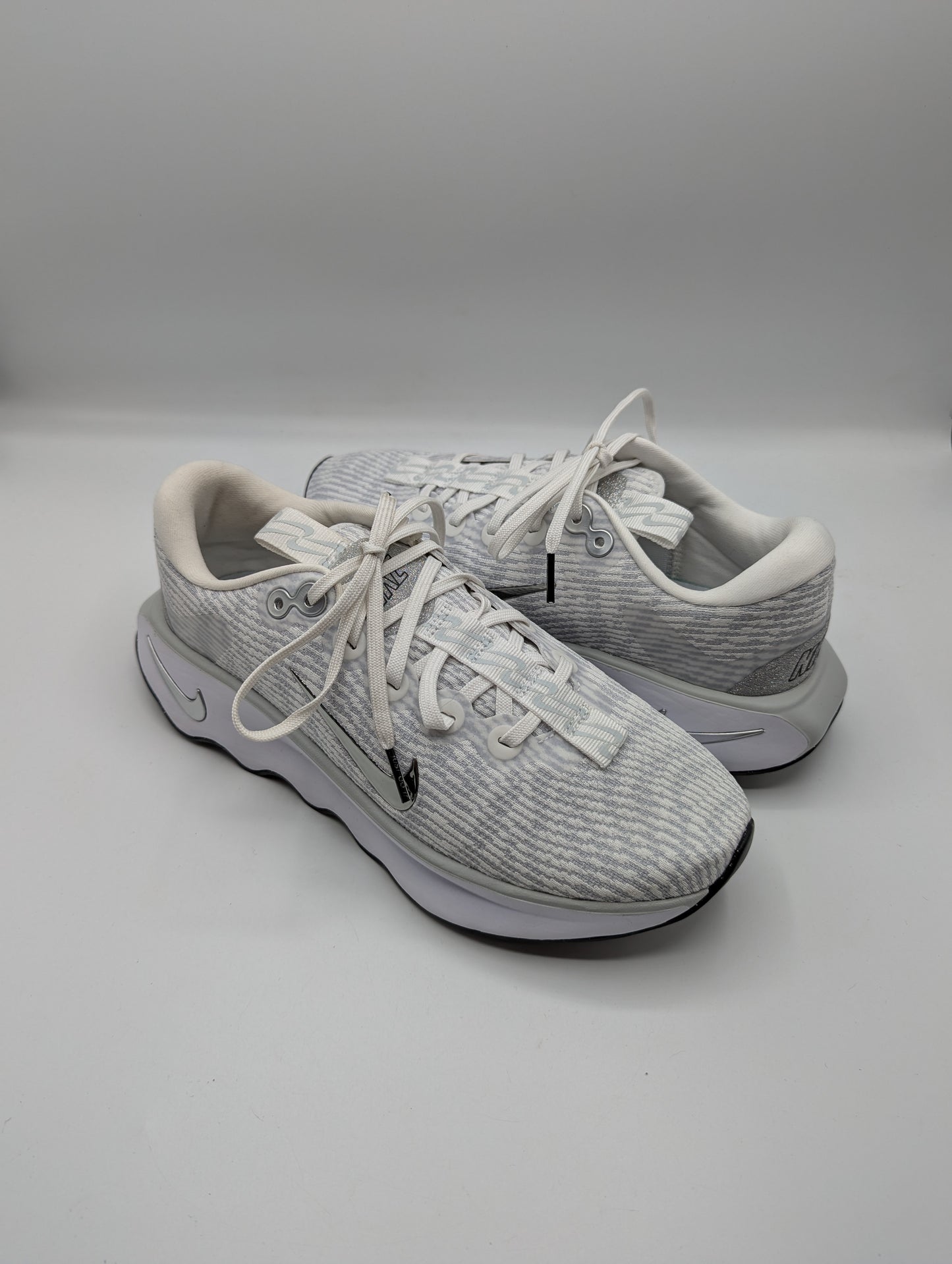 Nike Motiva Women's Walking Shoes -White