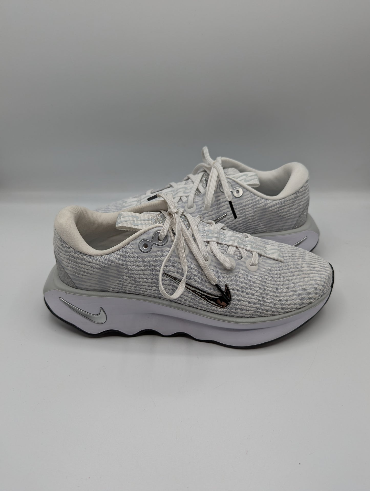 Nike Motiva Women's Walking Shoes -White