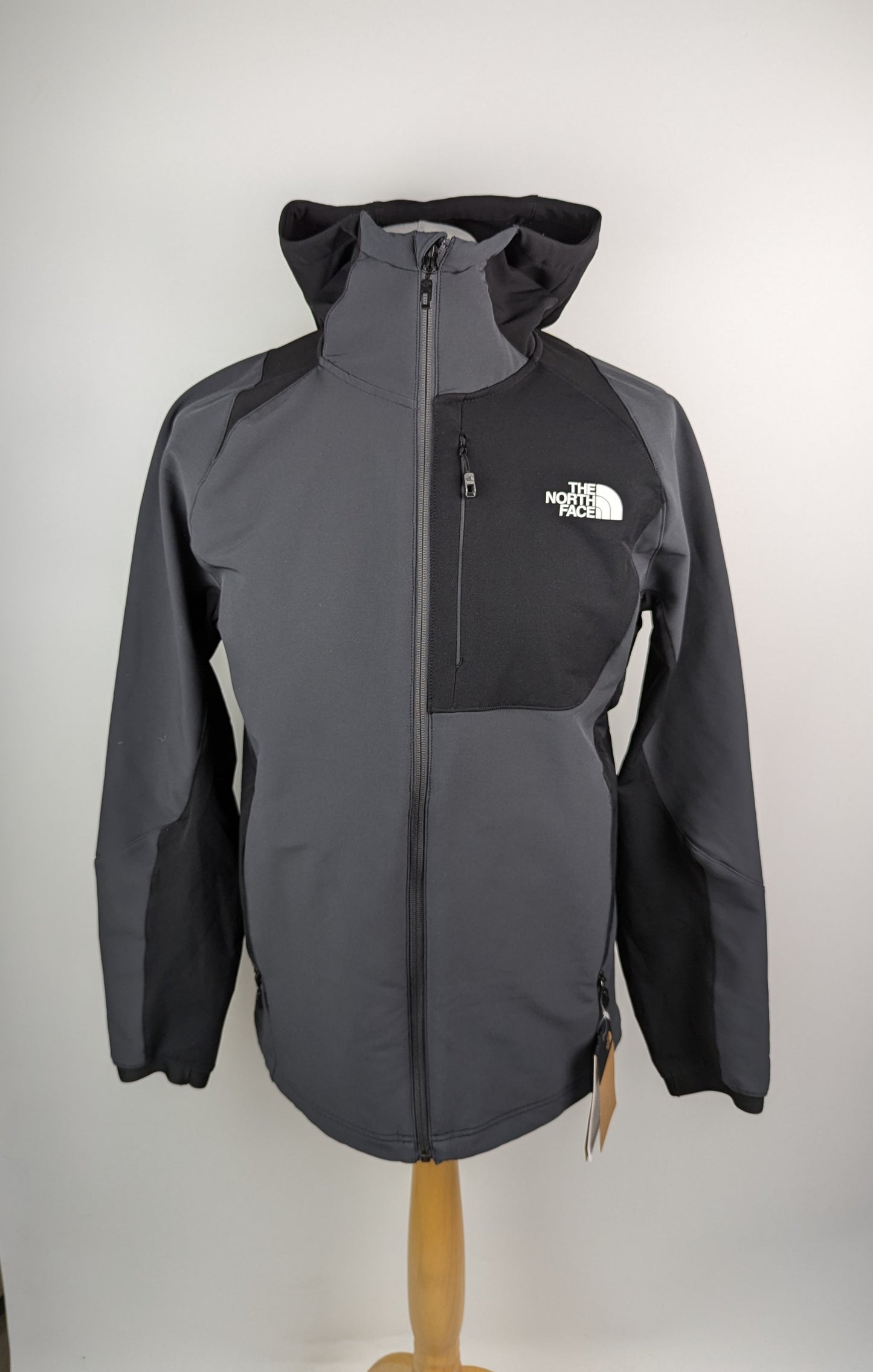 THE NORTH FACE Men’s Athletic Outdoor Softshell Hooded Jacket - Grey / Black