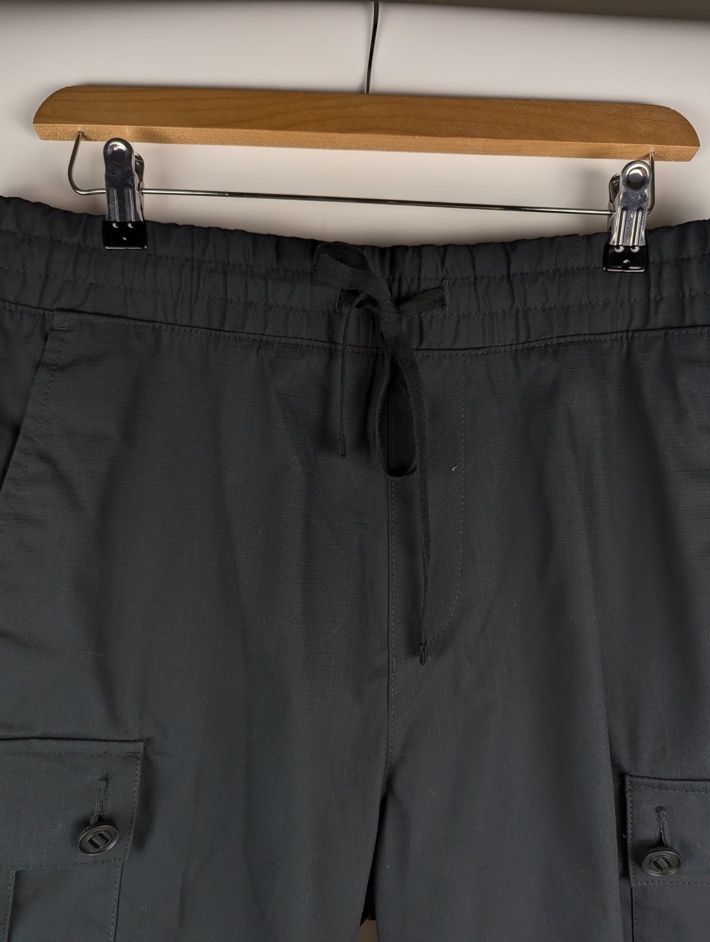 Hugo Garlio242 Mens Cargo Shorts - Black