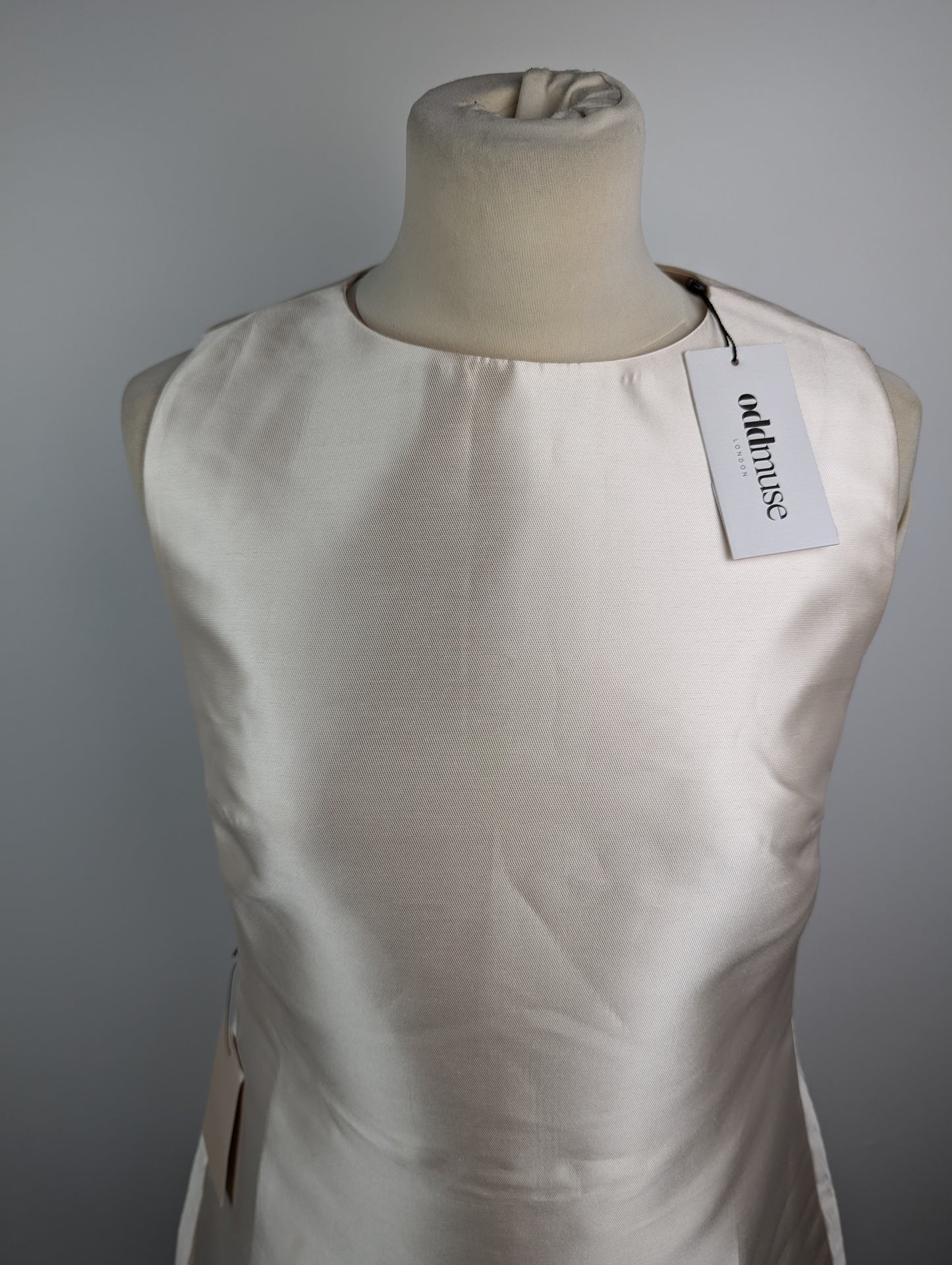 ODD MUSE The Ultimate Muse Satin Shift Dress - Blush Rose (ivory)