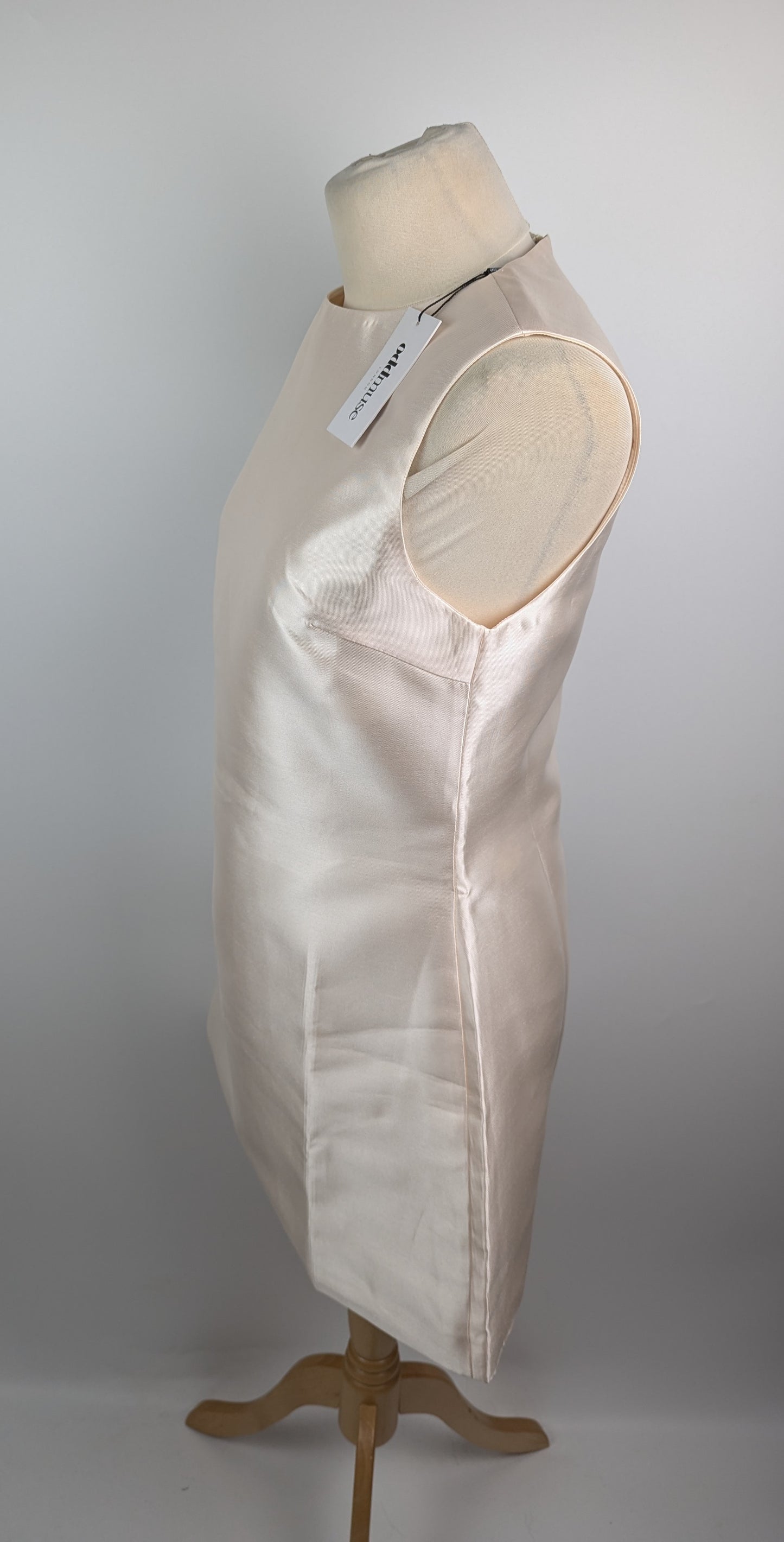 ODD MUSE The Ultimate Muse Satin Shift Dress - Blush Rose (ivory)