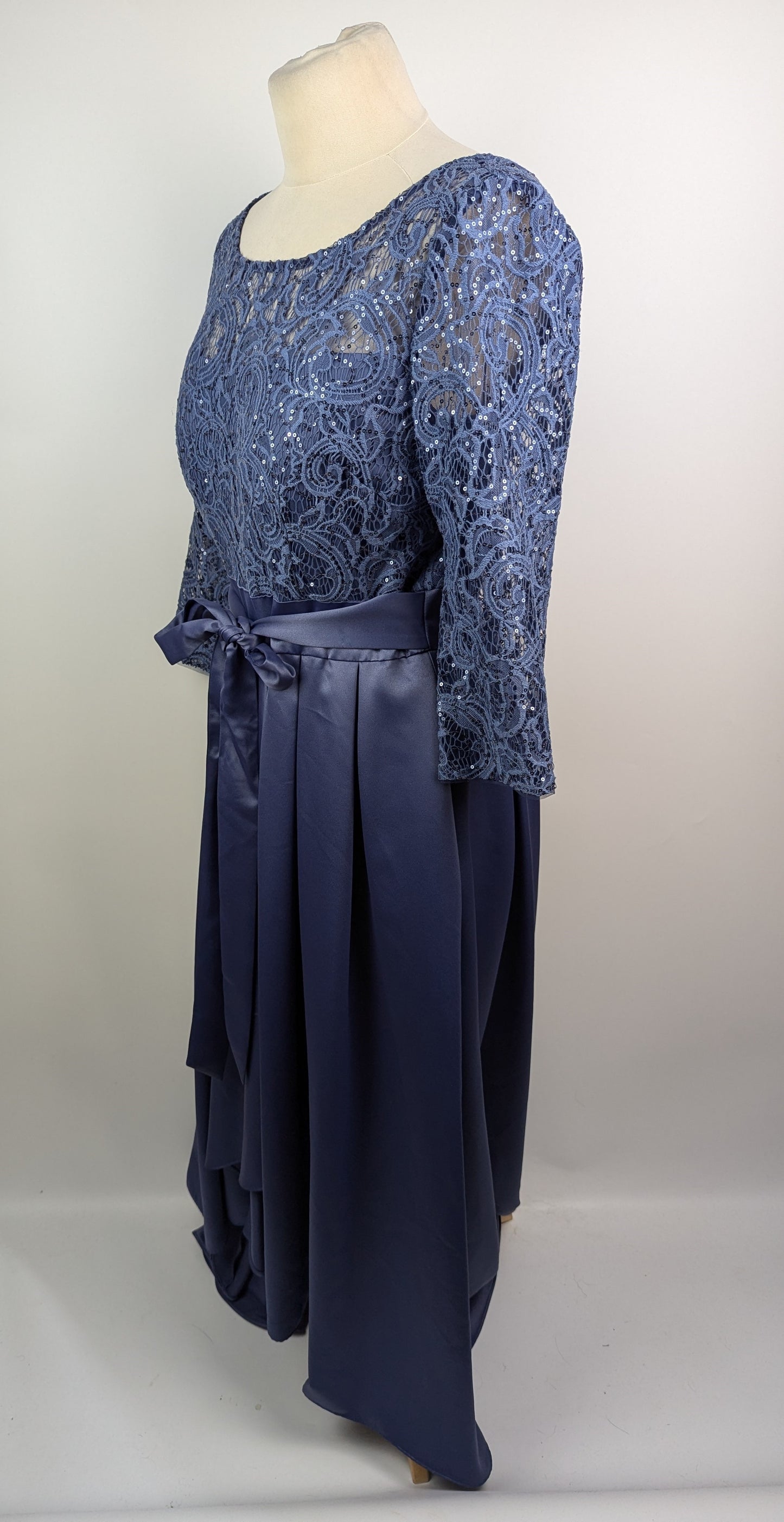 Gina Bacconi Leona Sequin Lace Dress - Wedgewood Blue