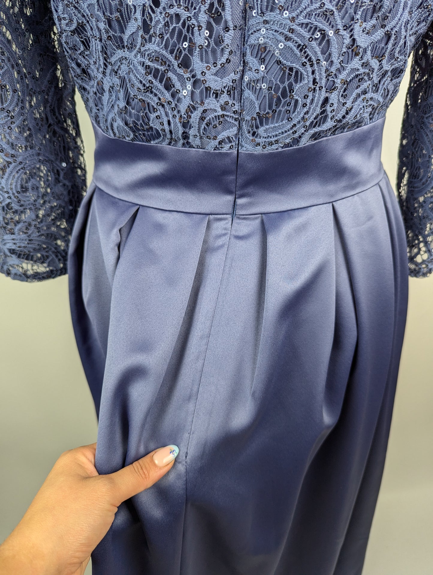 Gina Bacconi Leona Sequin Lace Dress - Wedgewood Blue