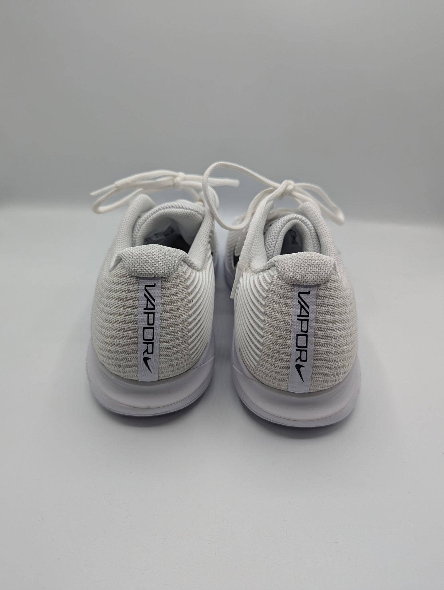 Nike Vapor 12 Men's Hard Court Tennis Shoes - White