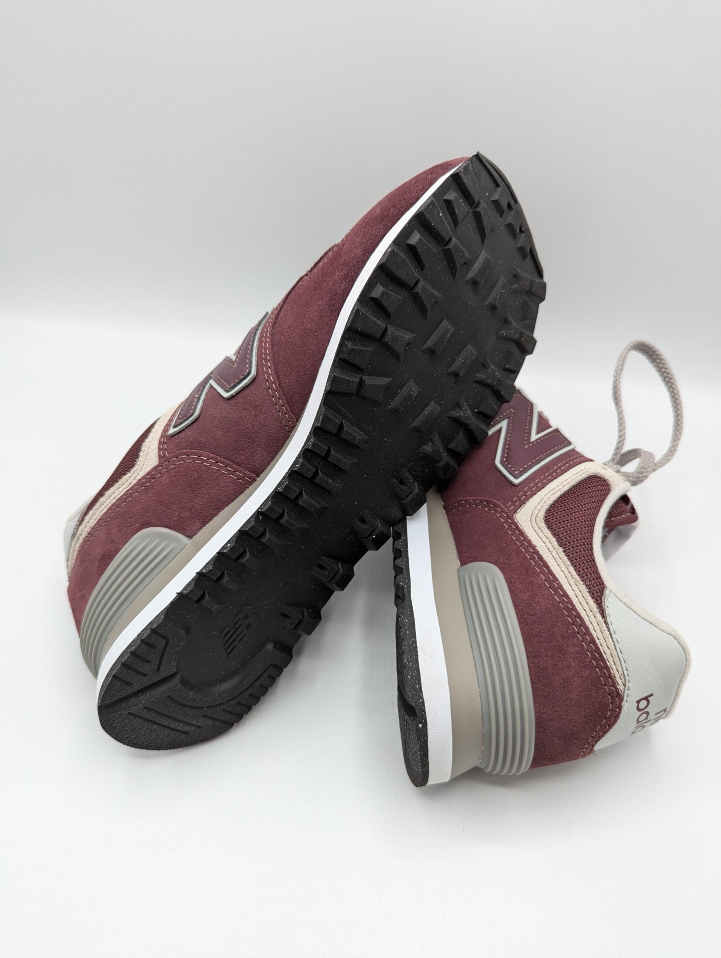 New Balance Mens 574 Trainers - Wine Red
