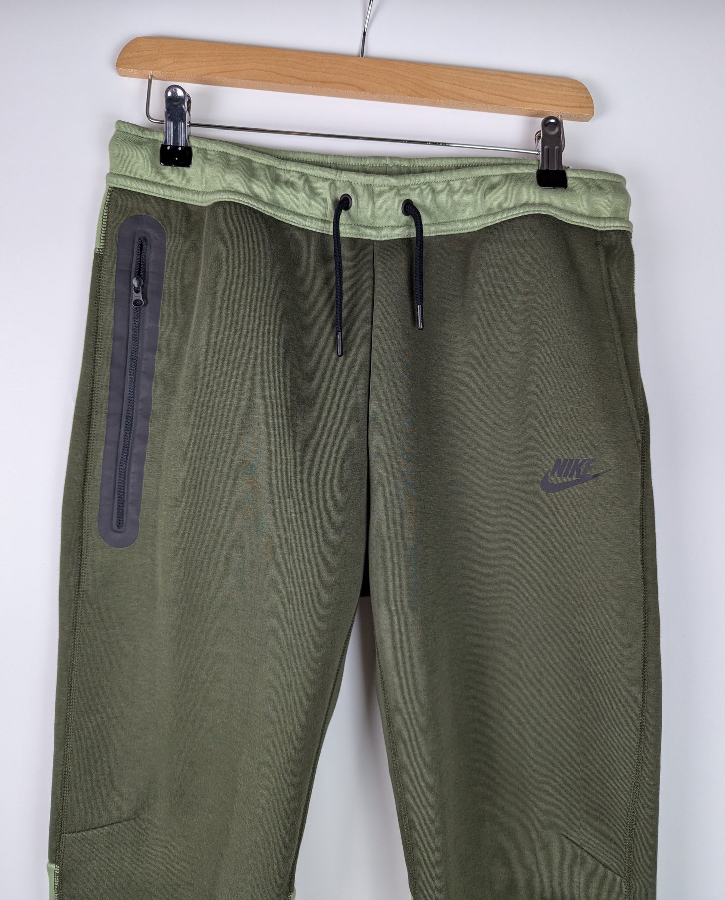 Nike Sportswear Tech Fleece Big Kids' Pants - Green