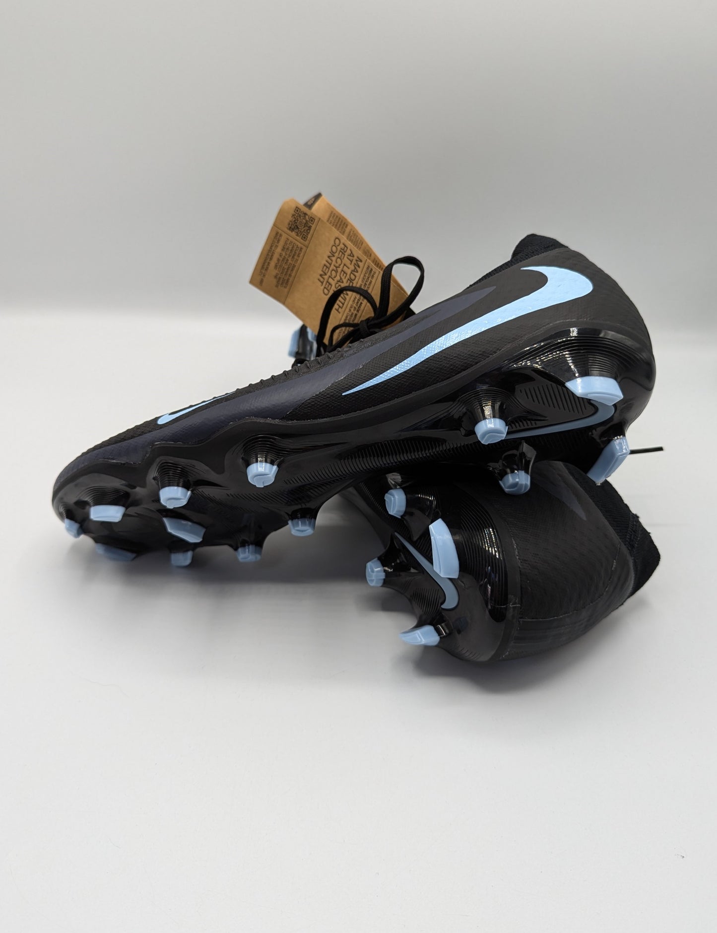 Nike Phantom 6 Academy Adults Firm Ground Football Boots - Black
