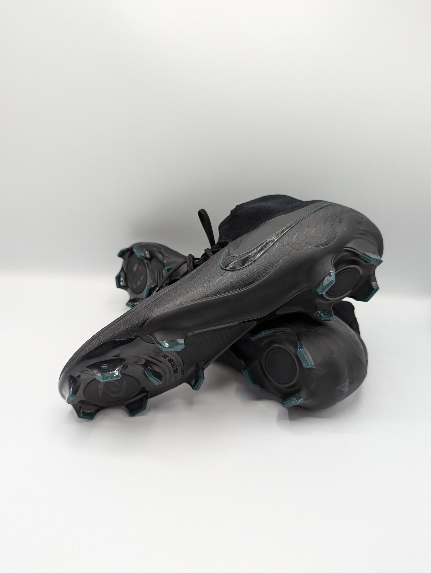 Nike Phantom Luna II Pro Firm Ground Football Boots - Black