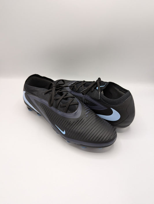 Nike Phantom 6 Low Pro Adults Firm Ground Football Boots - Black
