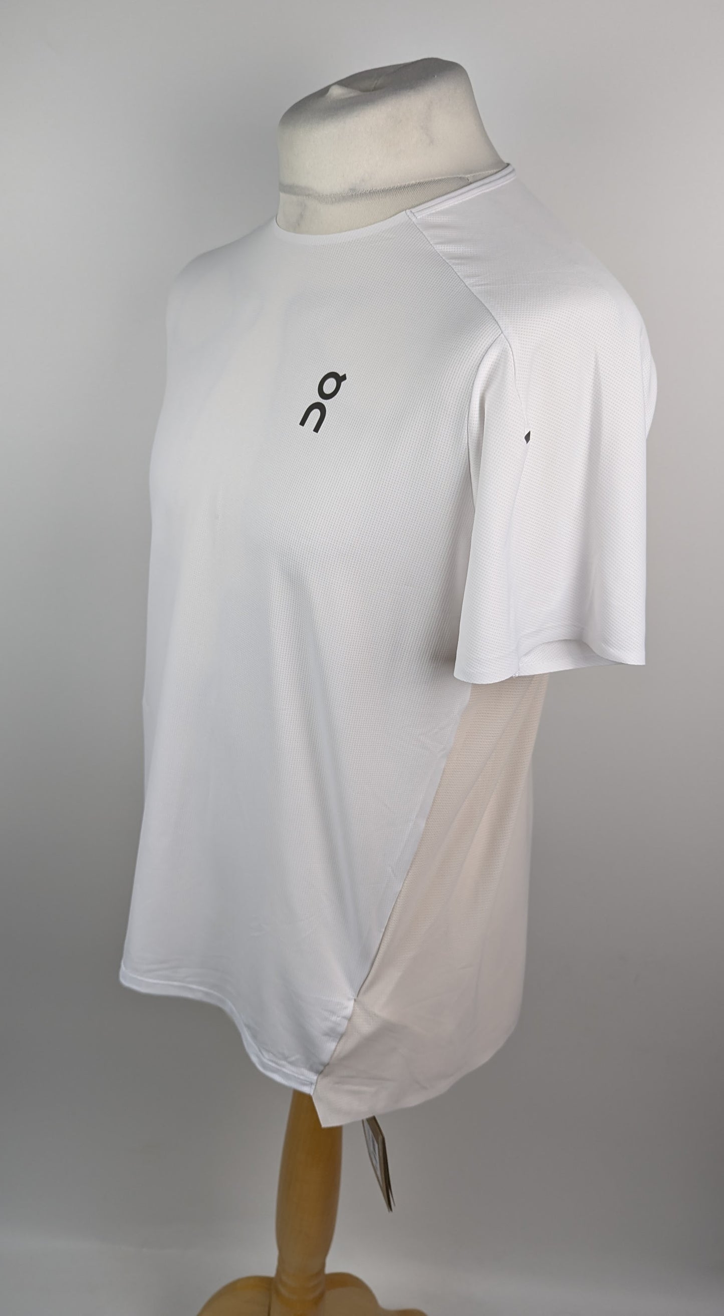 On Running Mens Performance Tee - White / Taupe