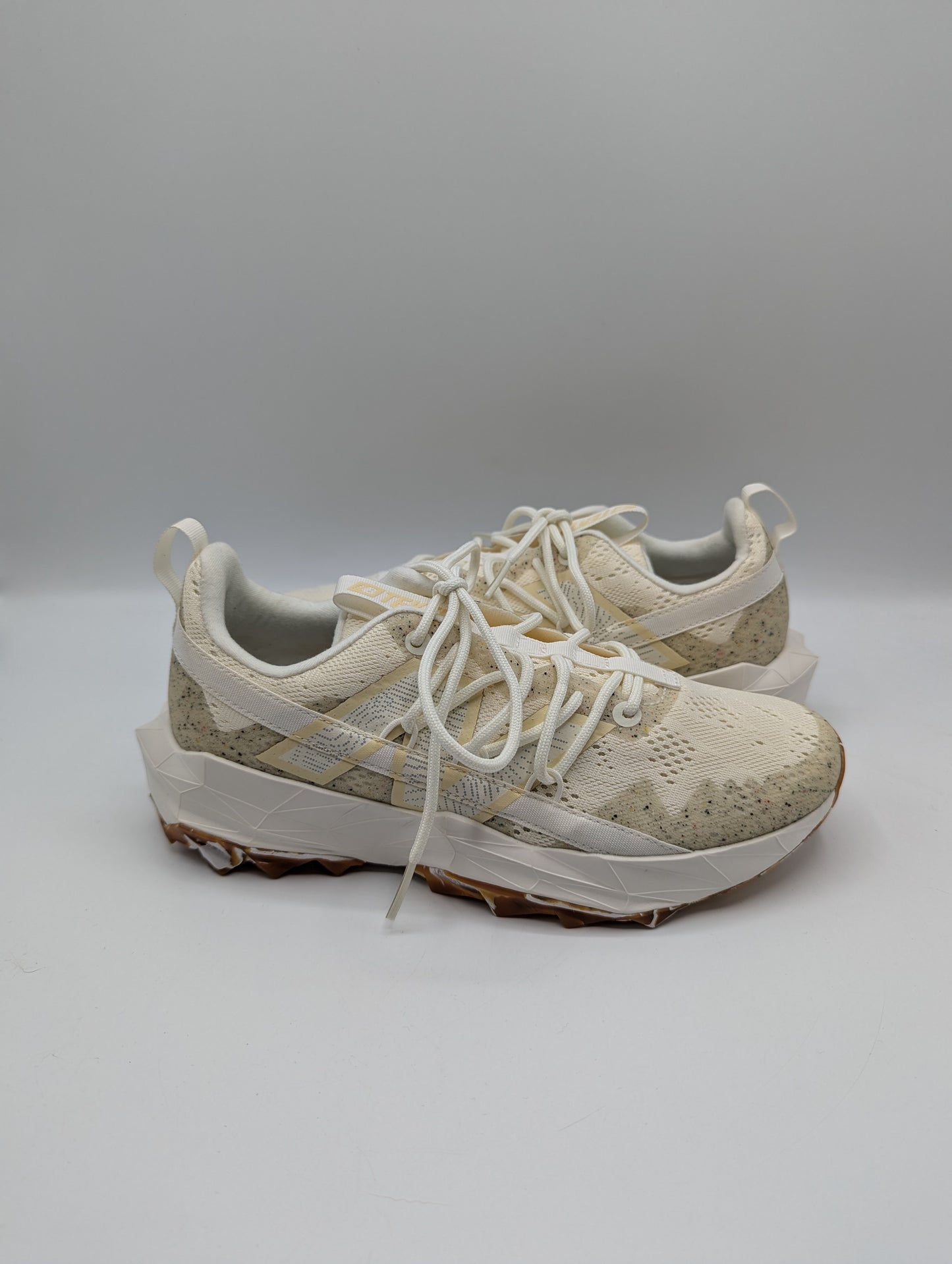 New Balance Womens Tektrel Trainers - Sea Salt / Off White