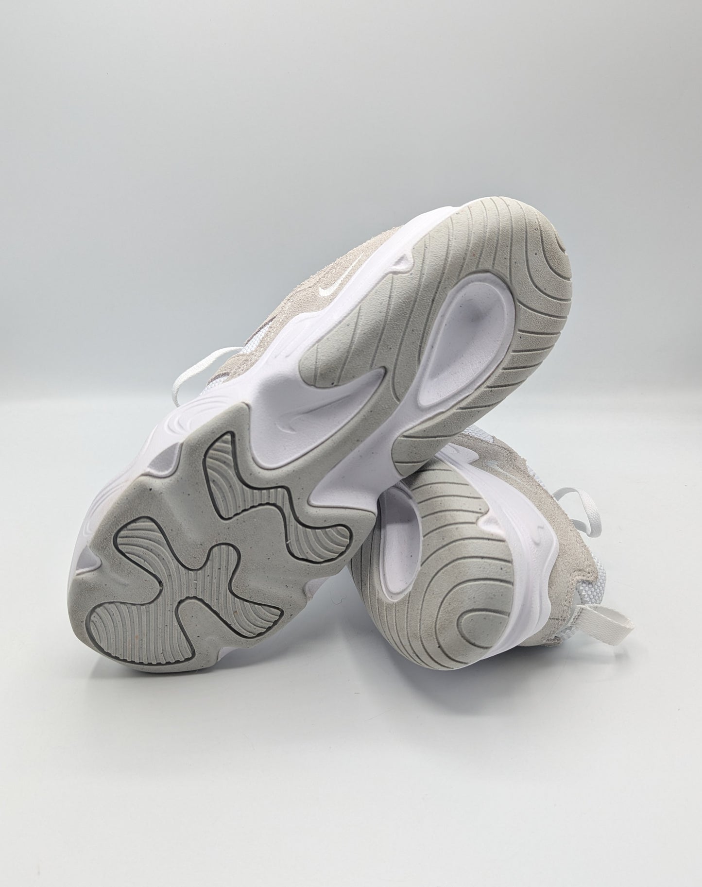 Nike Tech Hera Womens Shoes - White / Beige