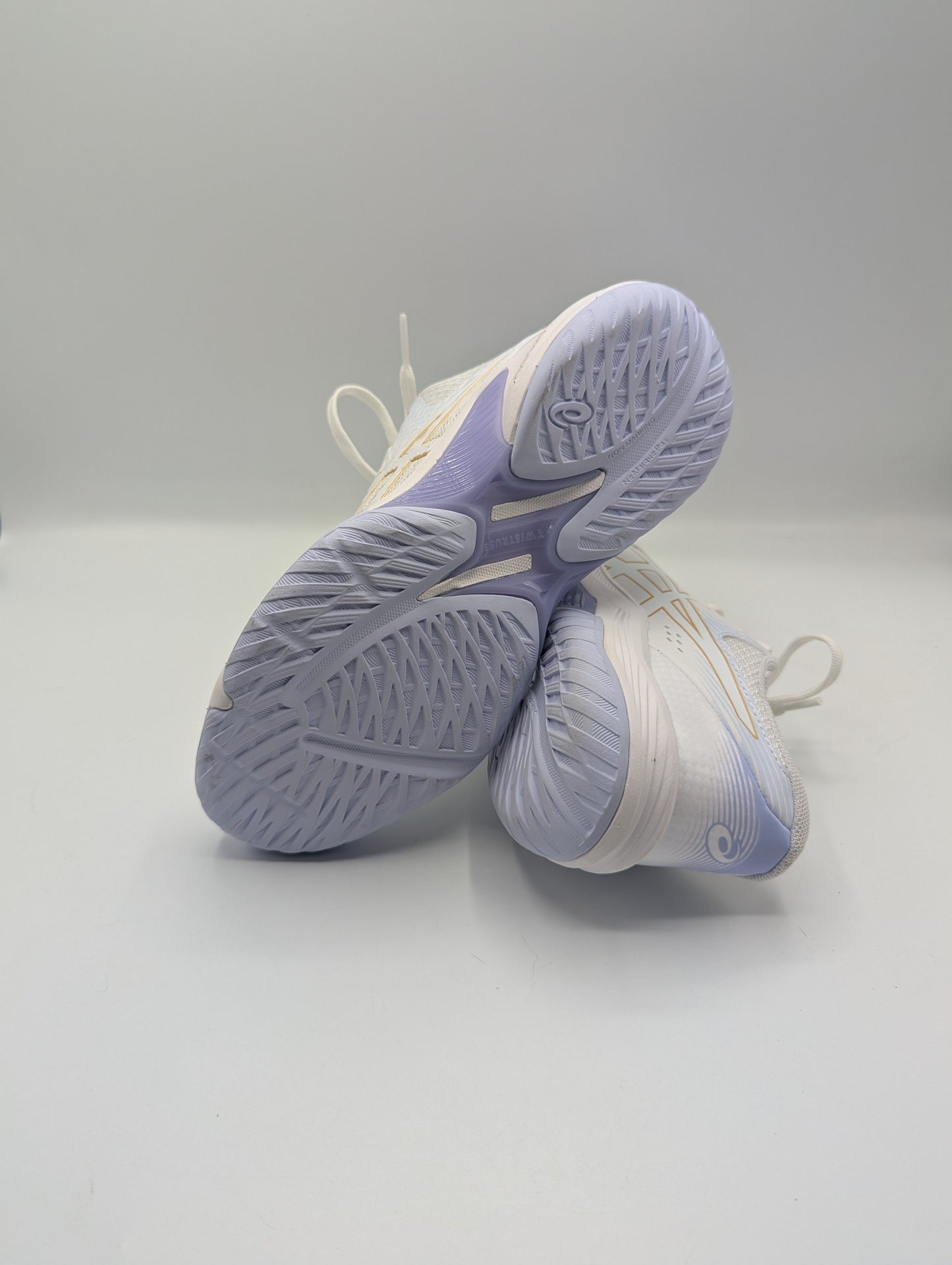 Asics Beyond Netball Shoes Womens- White / Purple