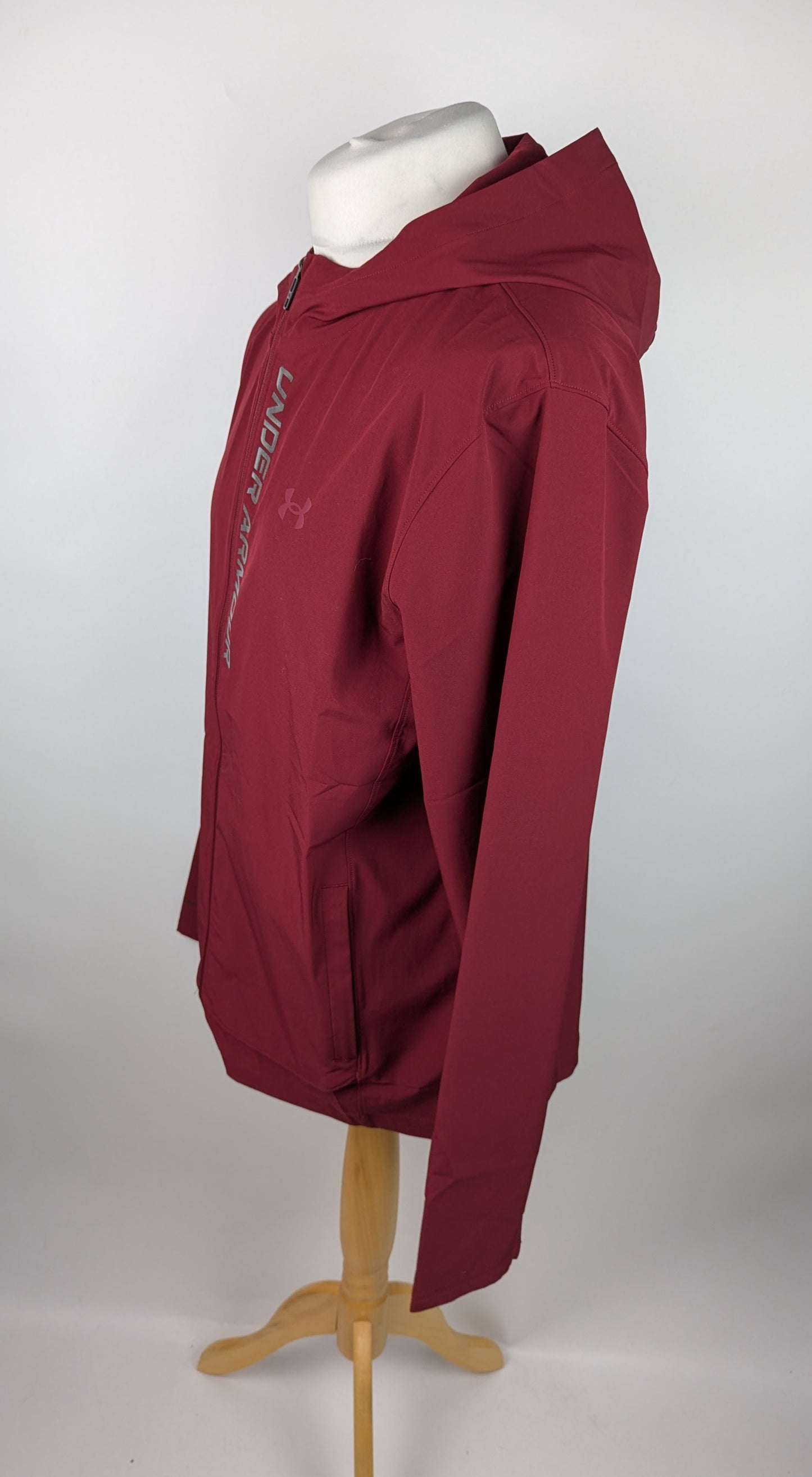 Under Armour Outrun The Storm Performance Jacket - Red