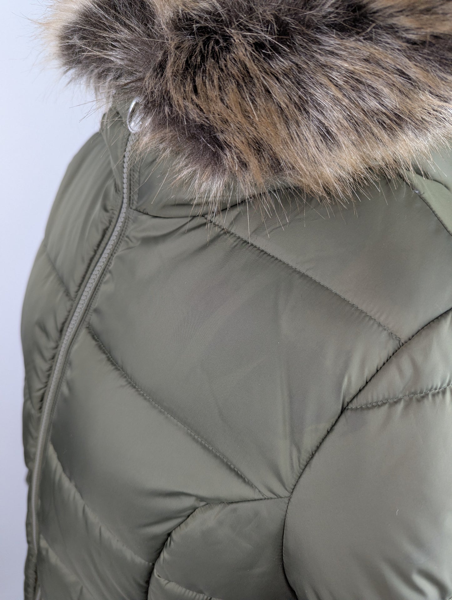 Barbour Women's Midhurst Quilted Faux Fur Hood Short Puffer Jacket - Green