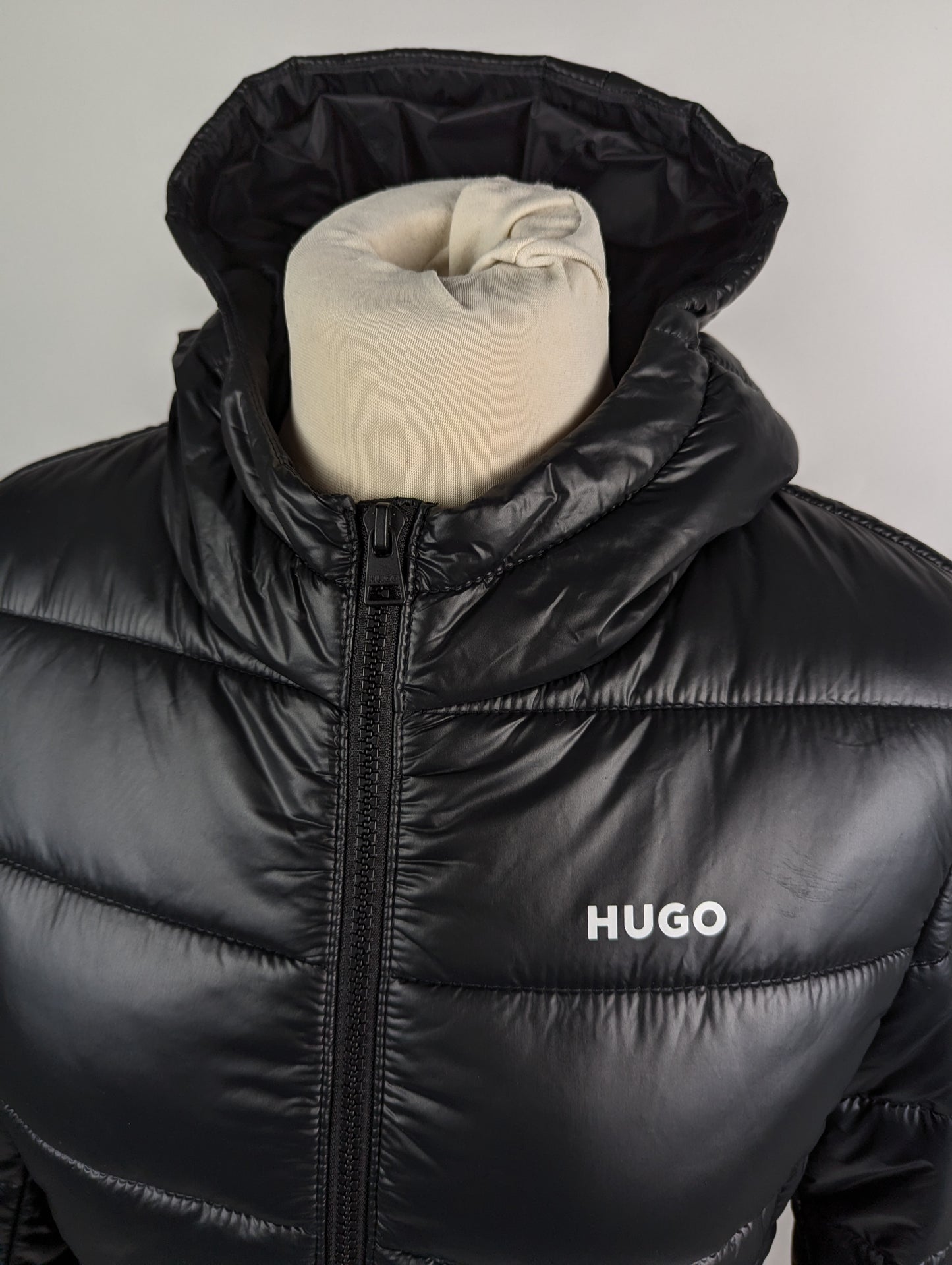 Hugo Women's Famara Down Hooded Short Puffer Jacket - Black