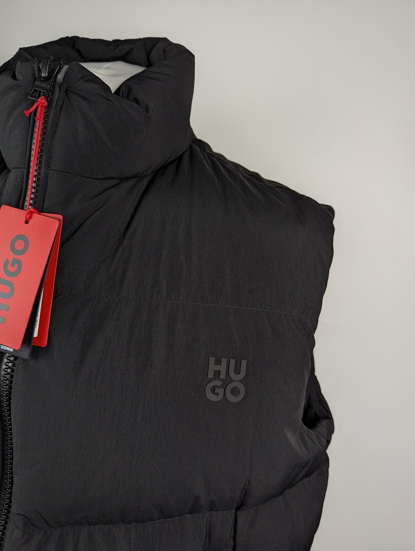 HUGO Mens Birontino 2341 Gilet- Black