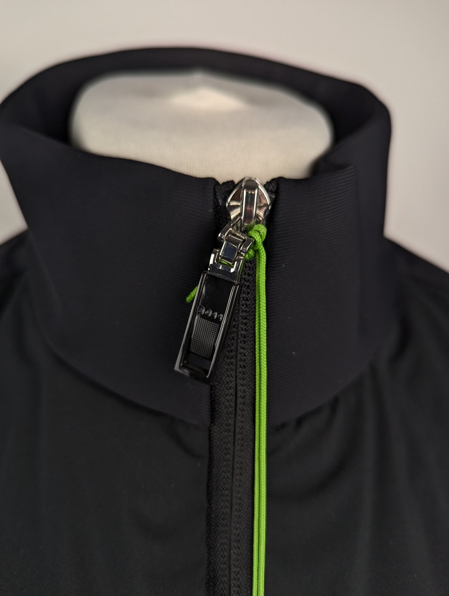 Boss J-Otitnium Mens Water-repellent jacket - Black